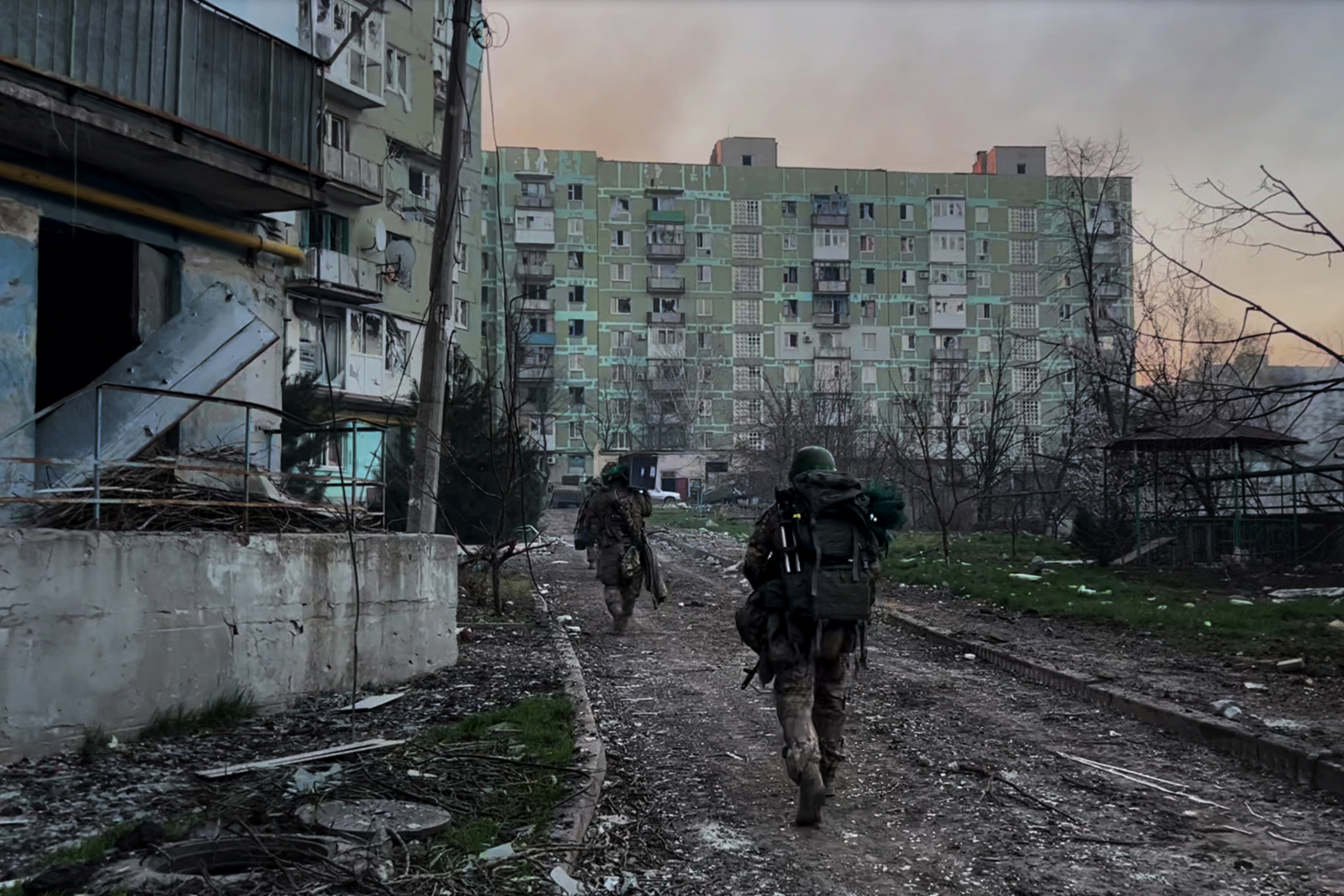 The Week in Photos: Ukraine battles for Bakhmut, and California prepares to fight an impending drought - Vimarsana News