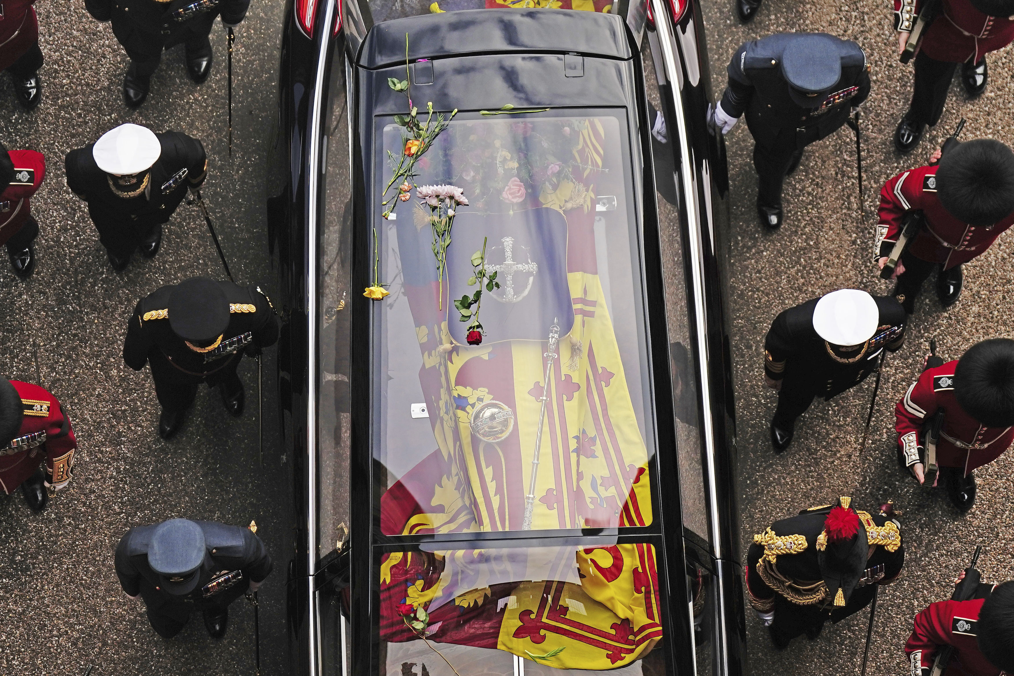 Britain says its final farewell to Queen Elizabeth II - Vimarsana News