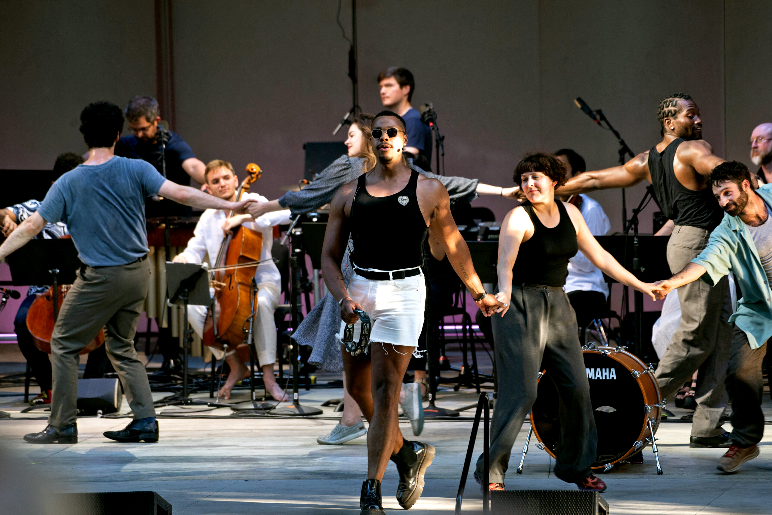 Ojai Music Festival: AMOC, Davóne Tines give us much to consider - Vimarsana News