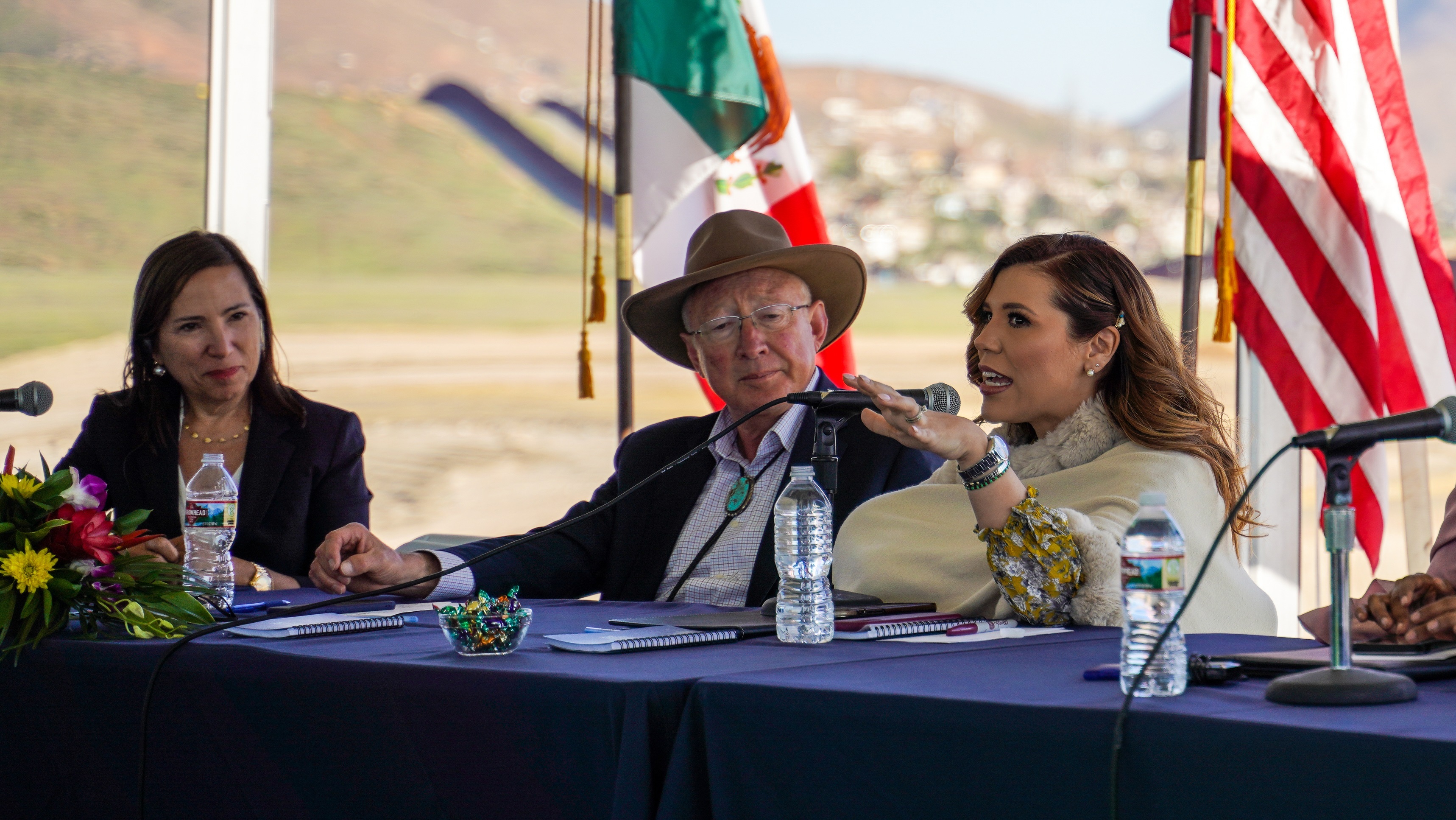 U.S., Mexico pledge to finish new Otay Mesa border crossing on schedule - Vimarsana News