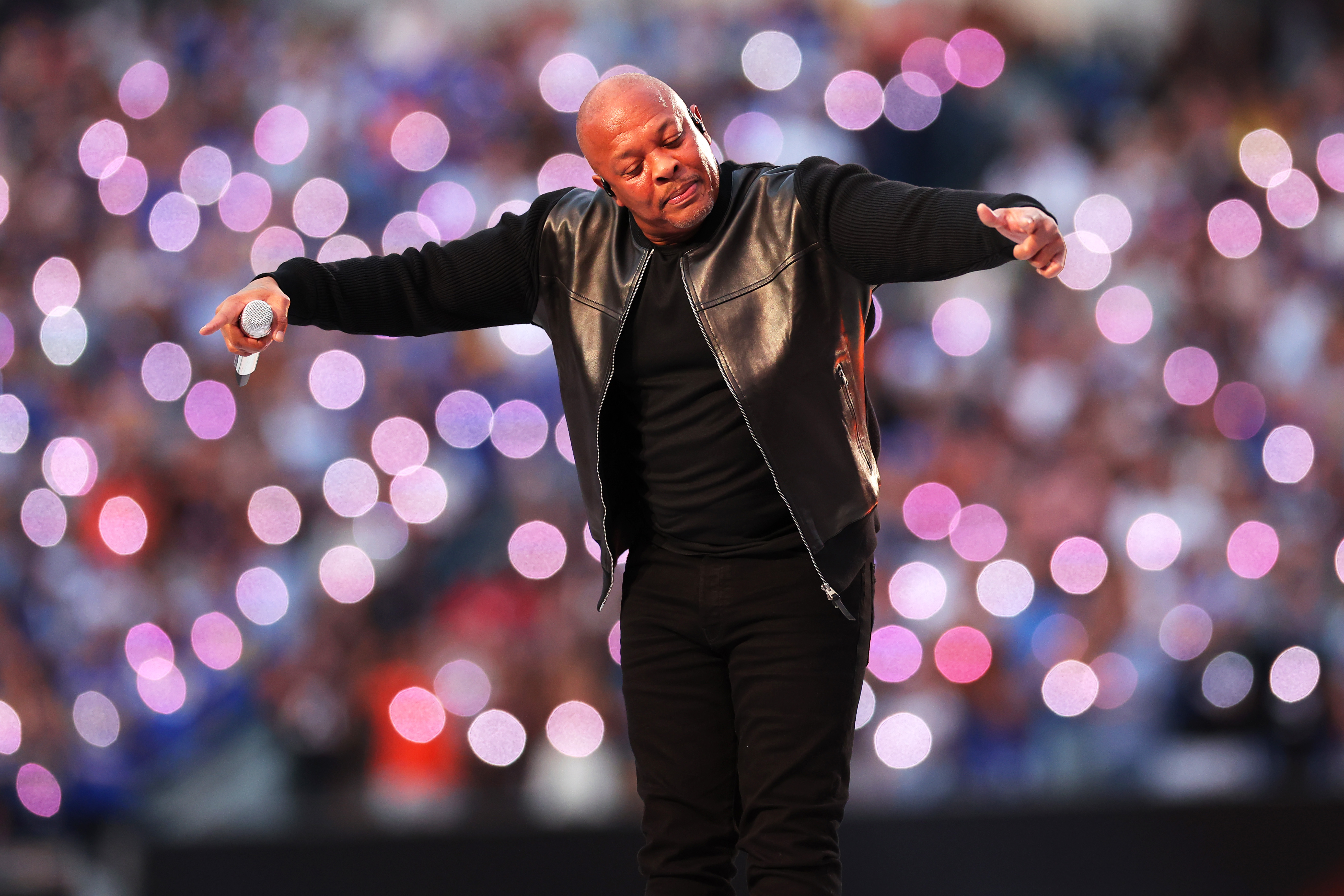 For many Angelenos, halftime hip-hop show was Super Bowl MVP - Vimarsana News