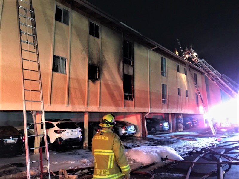 14 people displaced by 3-alarm fire at Costa Mesa apartment complex Tuesday - Vimarsana News