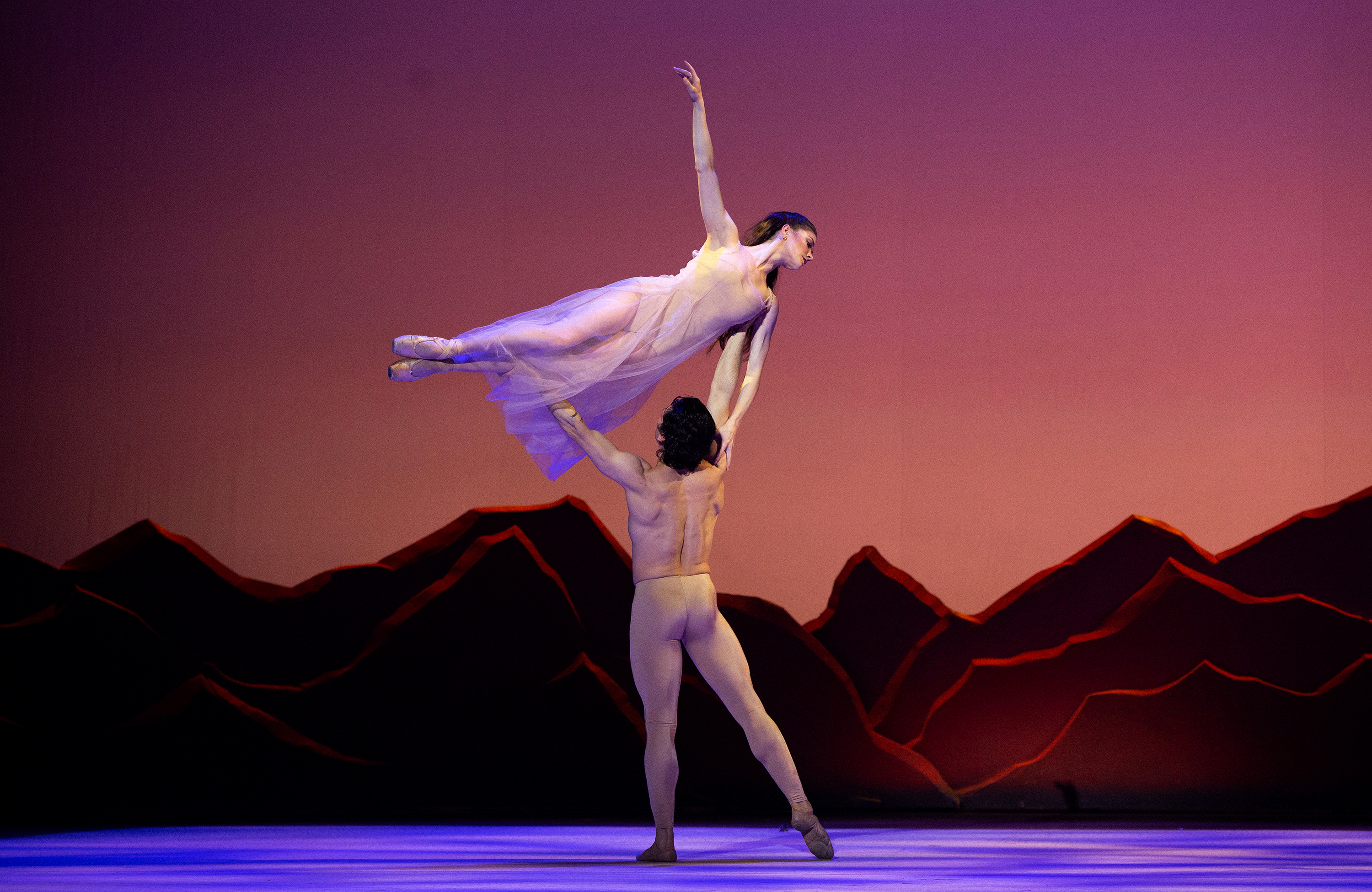 Review: 'Like Water for Chocolate' proves story ballet is big - Vimarsana News