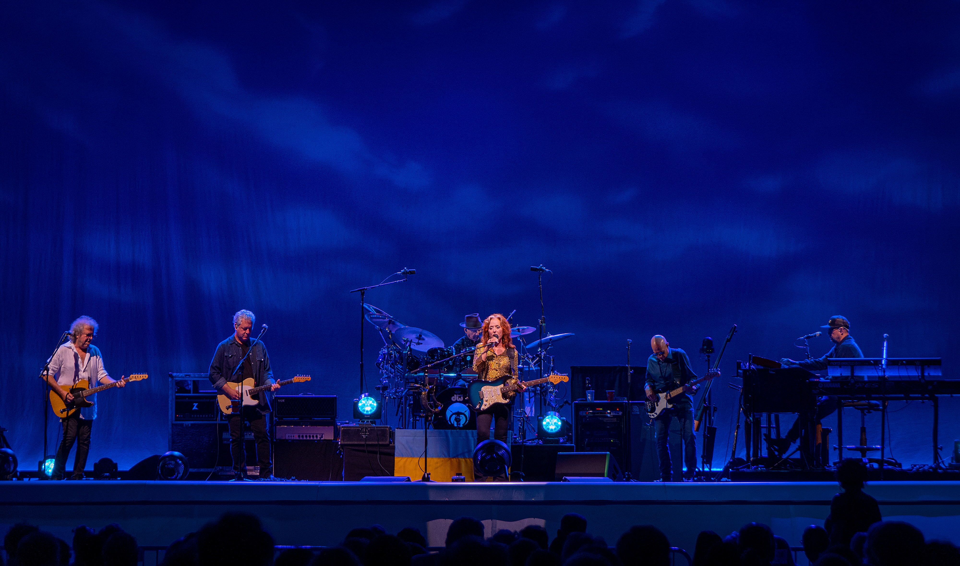 Bonnie Raitt and Mavis Staples sizzle and soar at San Diego concert showcasing vital American roots music - Vimarsana News