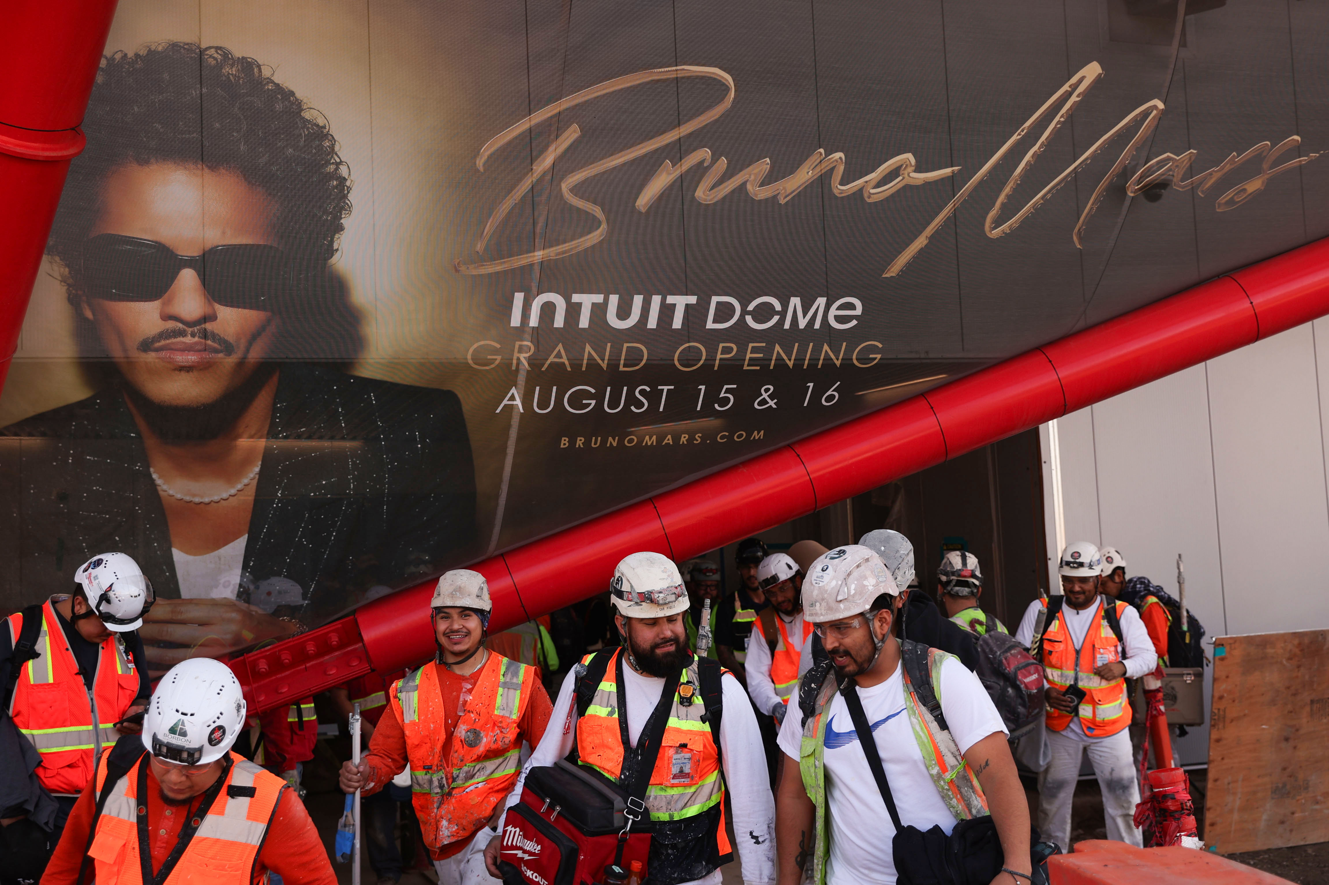 Inside Bruno Mars' opening-night gig at Inglewood's new Intuit Dome