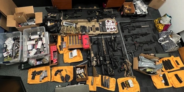 Two hip-hop producers arrested after LAPD recovers stockpile of guns in Studio City - Vimarsana News