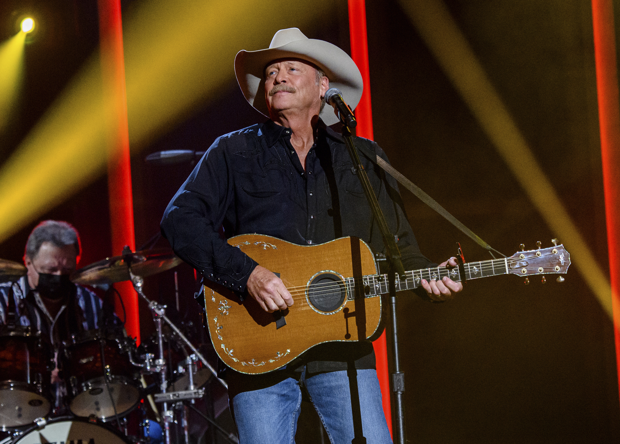 Alan Jackson is 'hanging it up full time.' But first, a tour - Vimarsana News