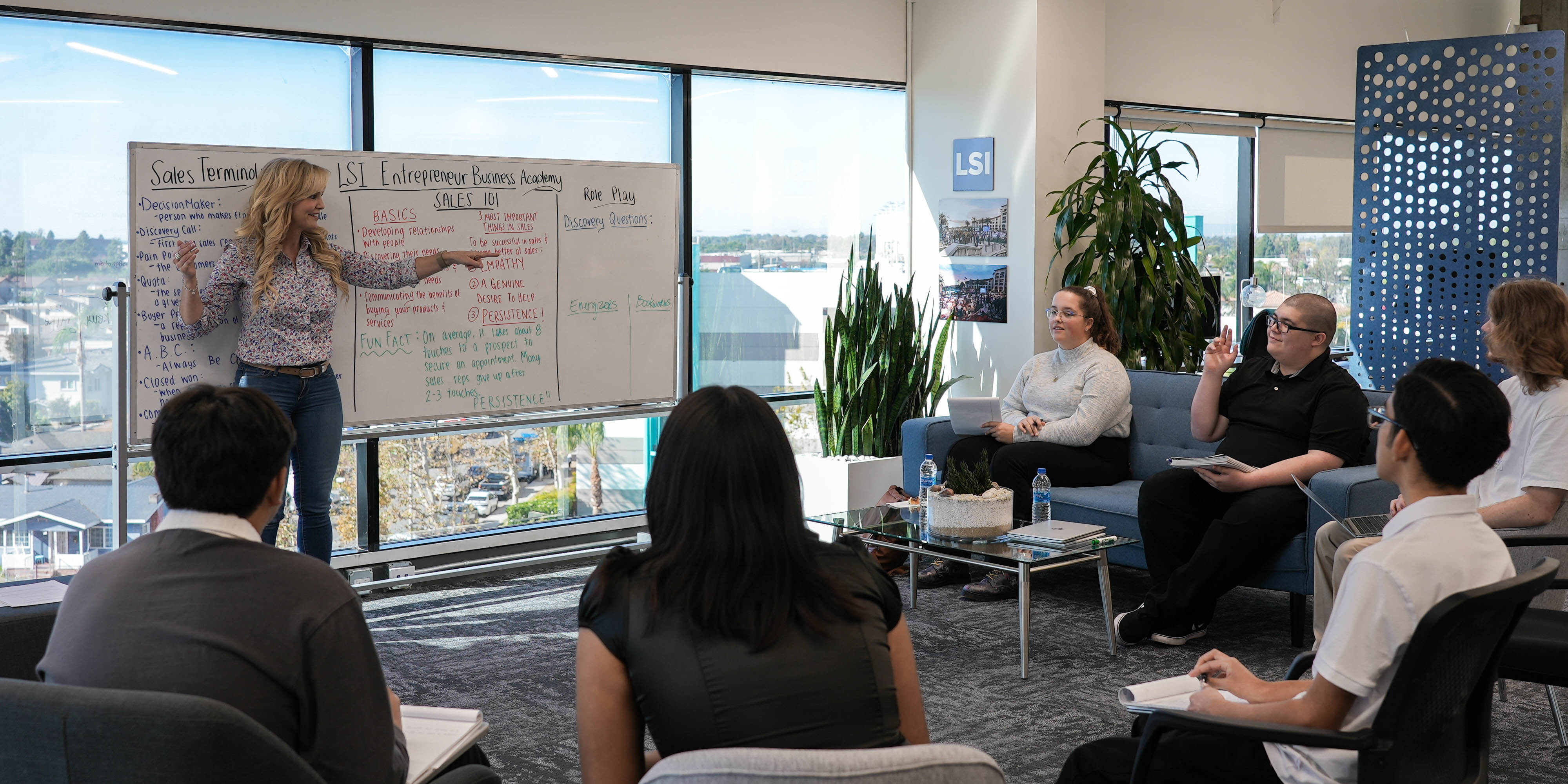 Ocean View High students gain business experience through partnership with LSI - Vimarsana News