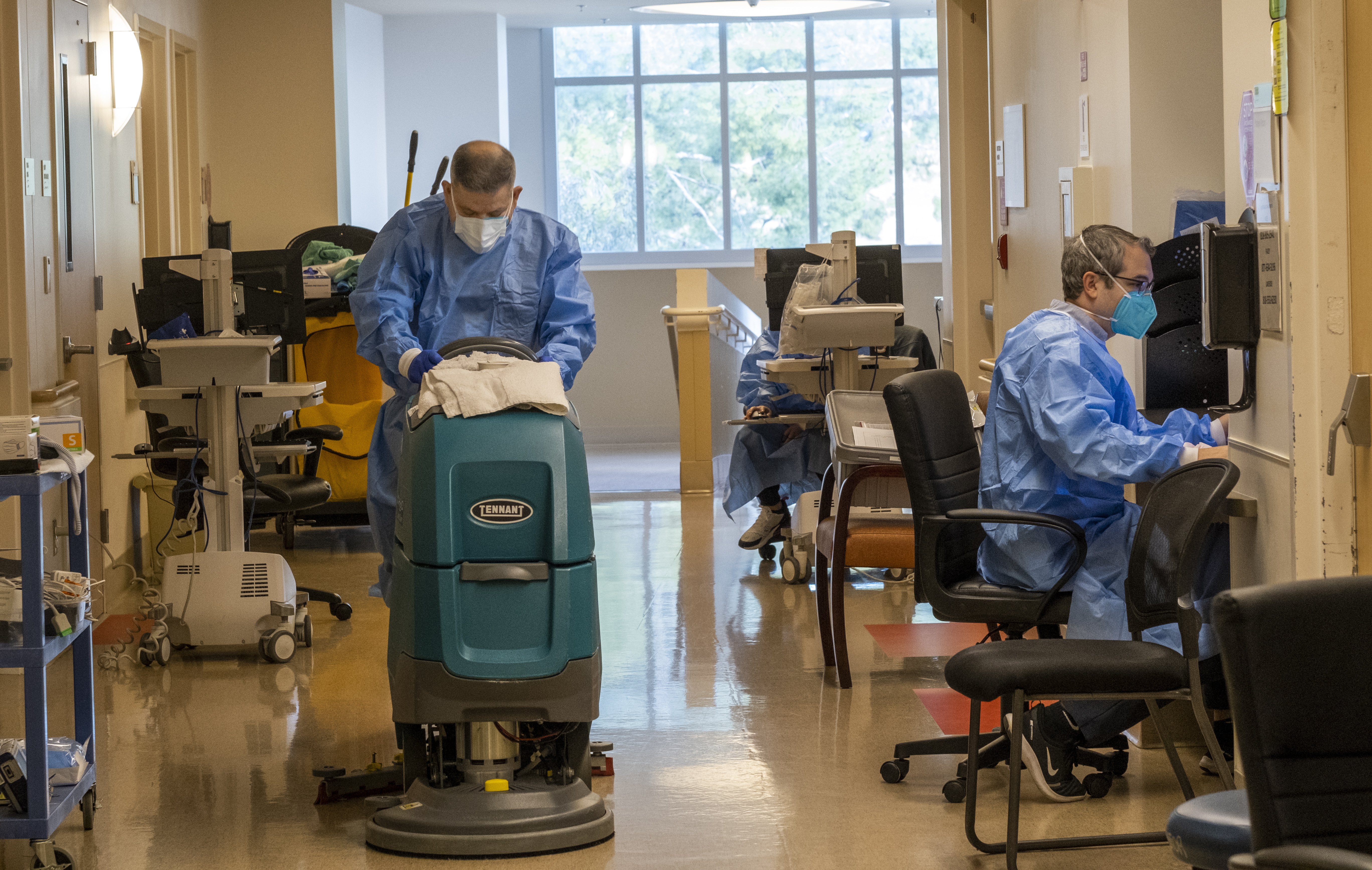 Emergency rooms nearing 'crisis levels' in parts of California as Omicron surges - Vimarsana News