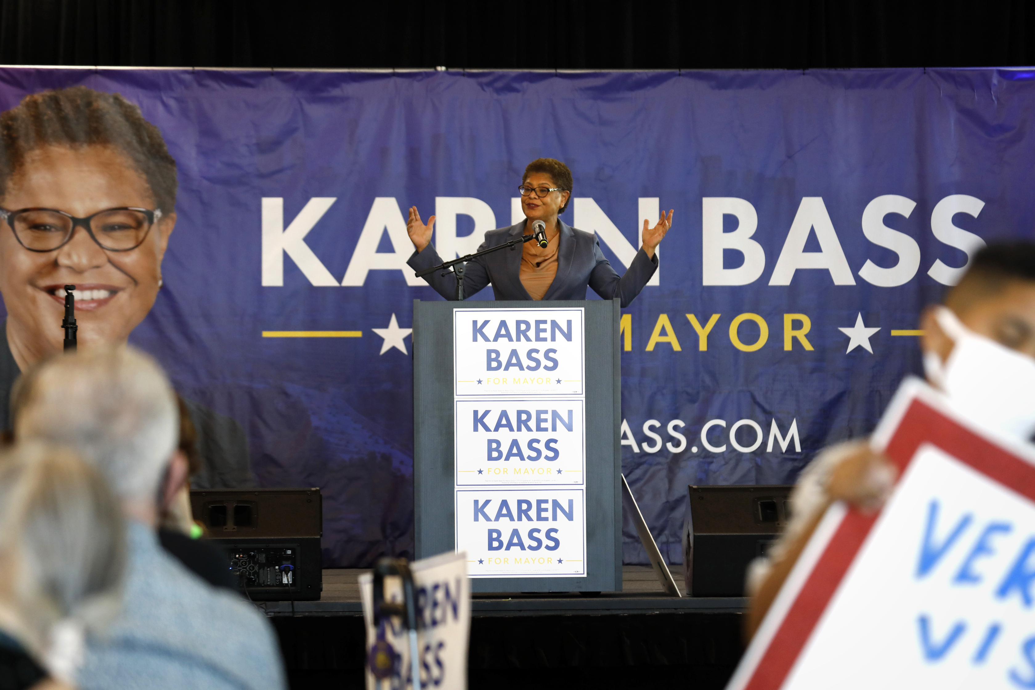 Karen Bass' plan seeks housing for 15,000 homeless people - Vimarsana News