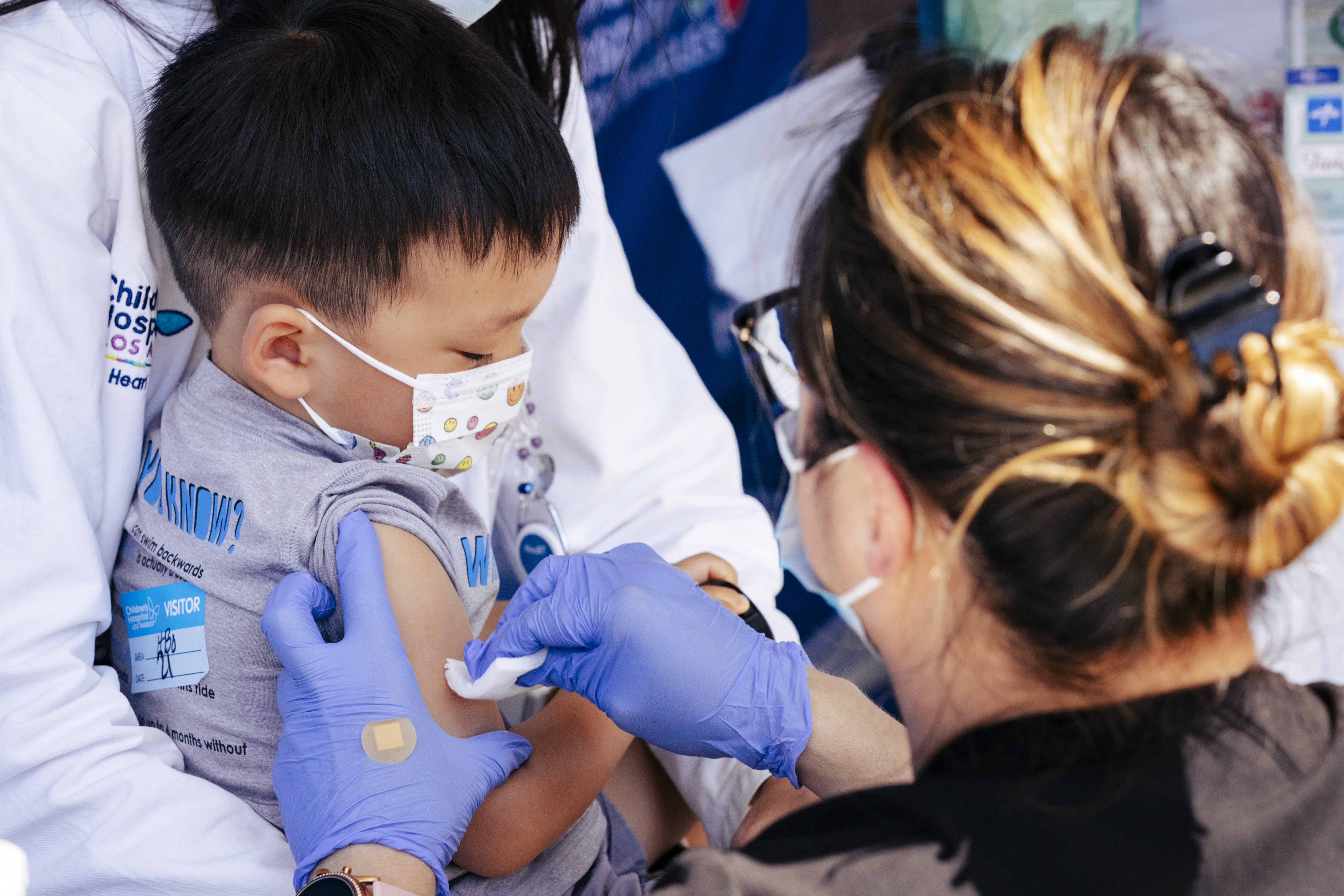 Should my young child get the Pfizer or Moderna vaccine? - Vimarsana News