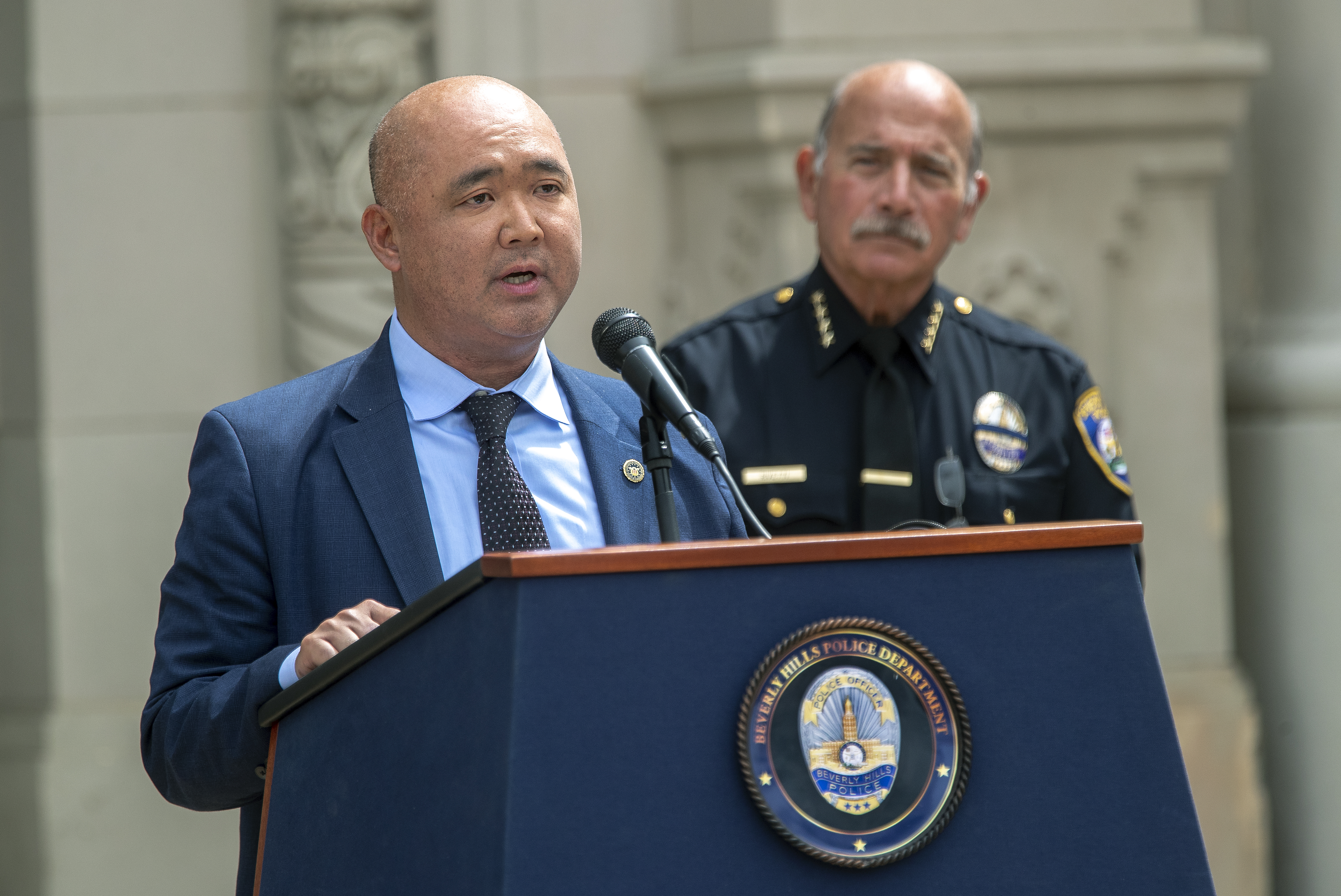 A third man gets prison for Beverly Hills heist of a $500,000 watch - Vimarsana News