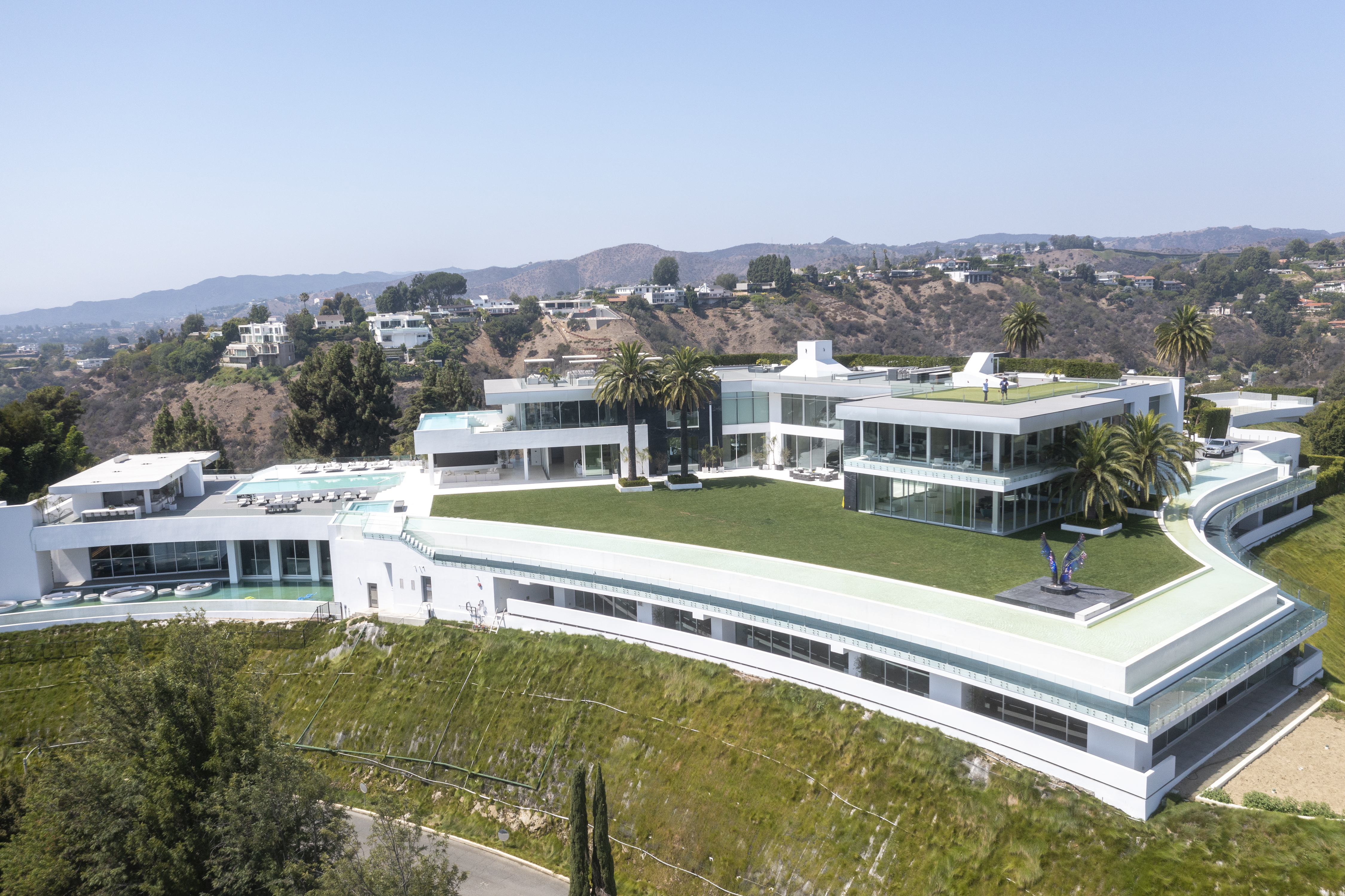 Bel Air mansion The One has a buyer. And the sale price is? - Vimarsana News