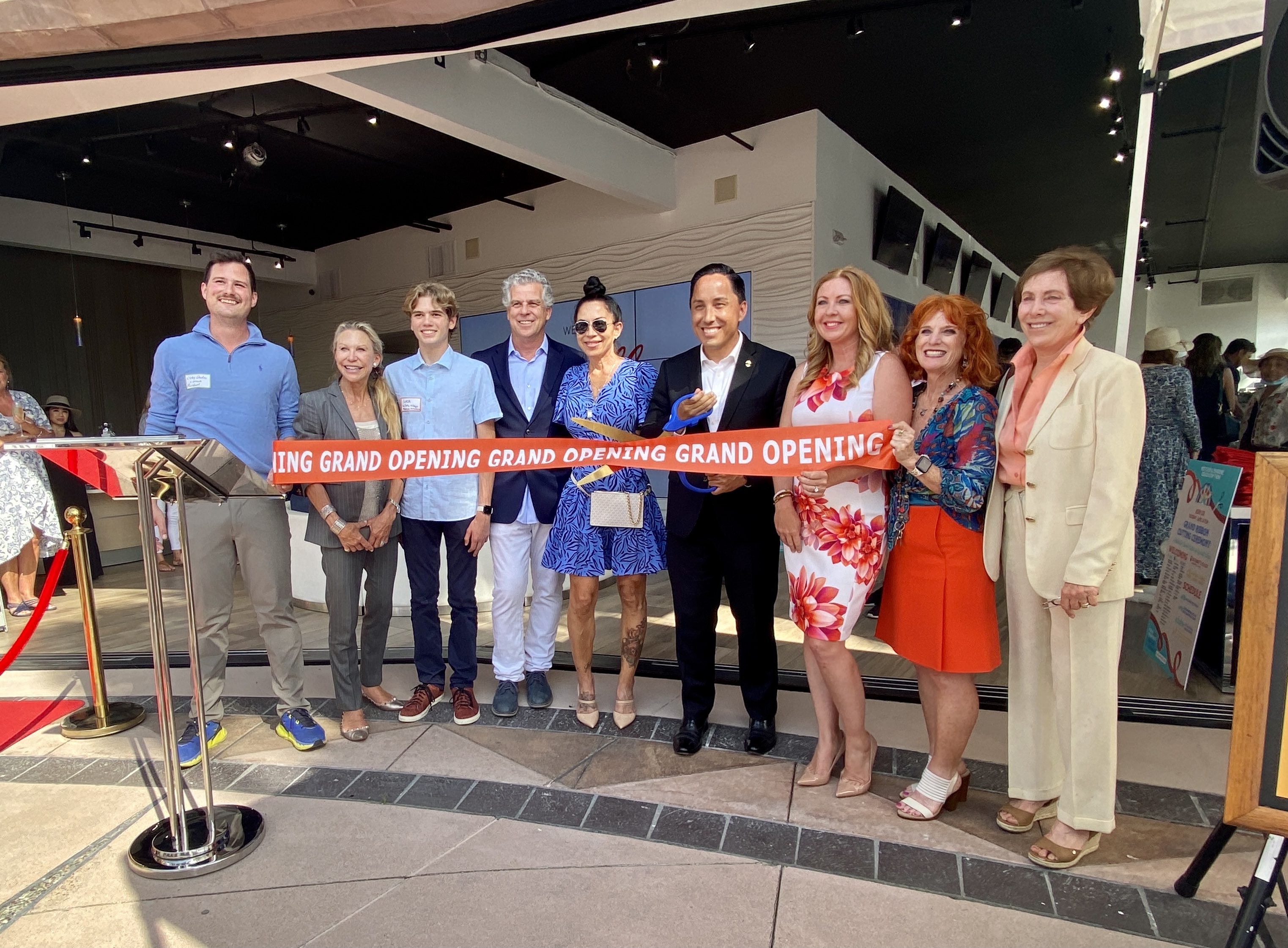 'Congratulations, La Jolla': Merchants association hosts ribbon-cutting to celebrate state's reopening - Vimarsana News