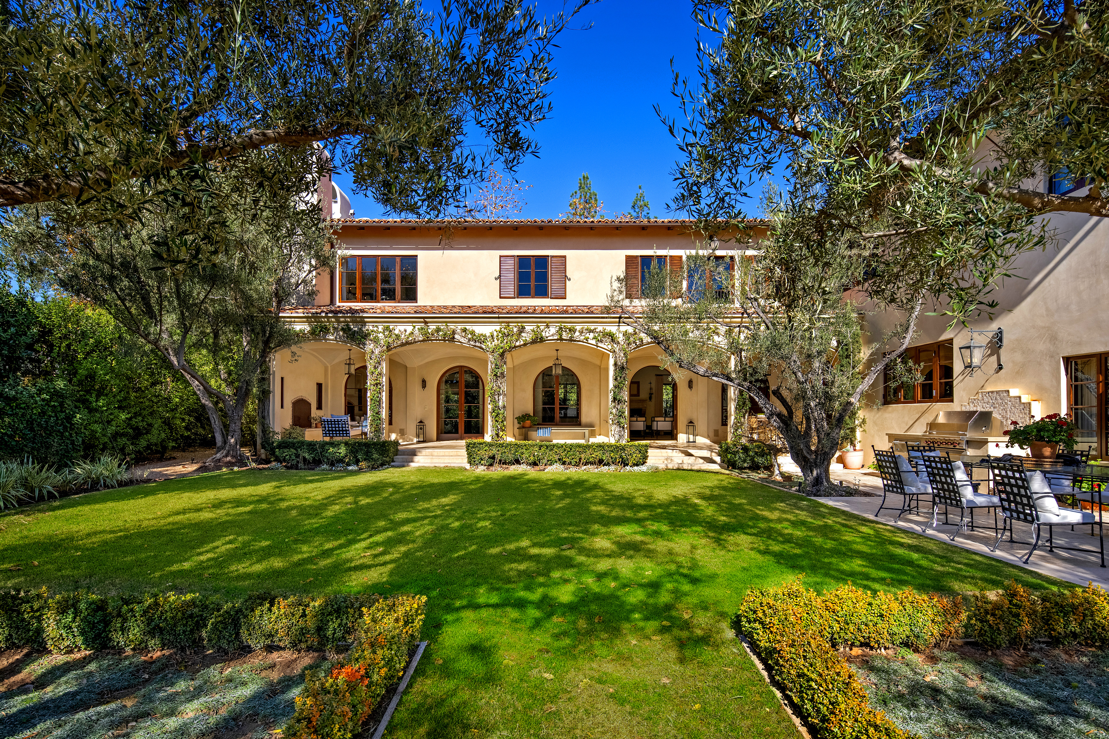 Home of the Week: A Tuscan-inspired retreat in the Palisades - Vimarsana News