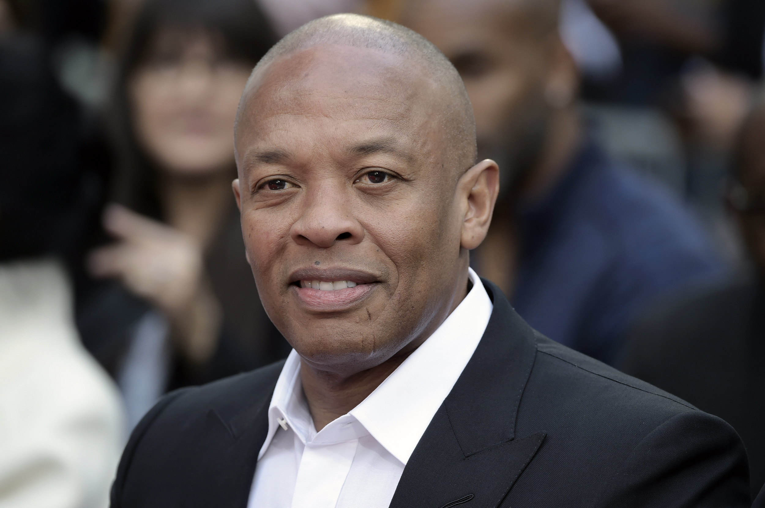 Dr. Dre's former divorce therapist sues mogul, alleging harassment, 'homophobic' threats