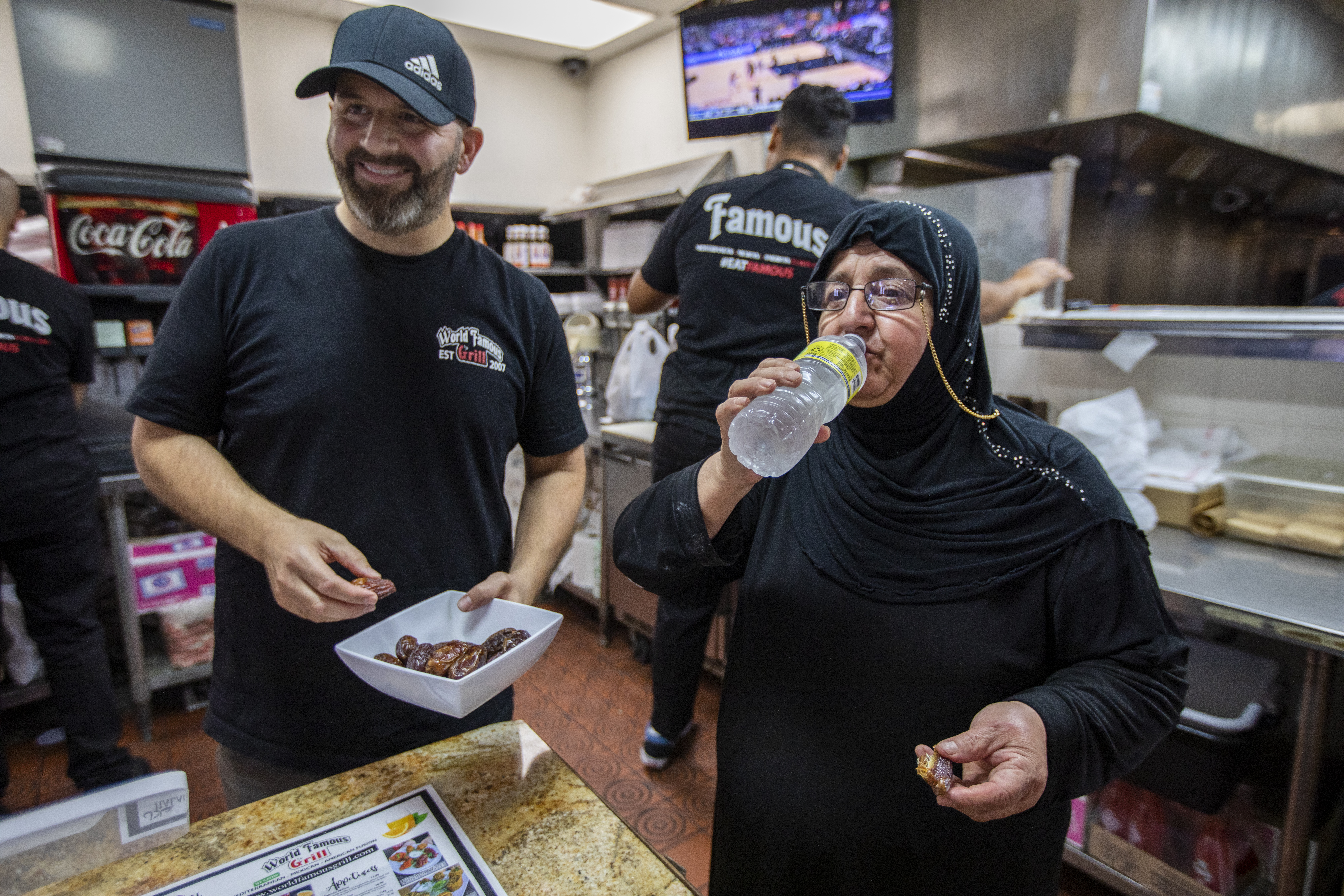 For some, working around food during Ramadan fasts isn't so bad - Vimarsana News