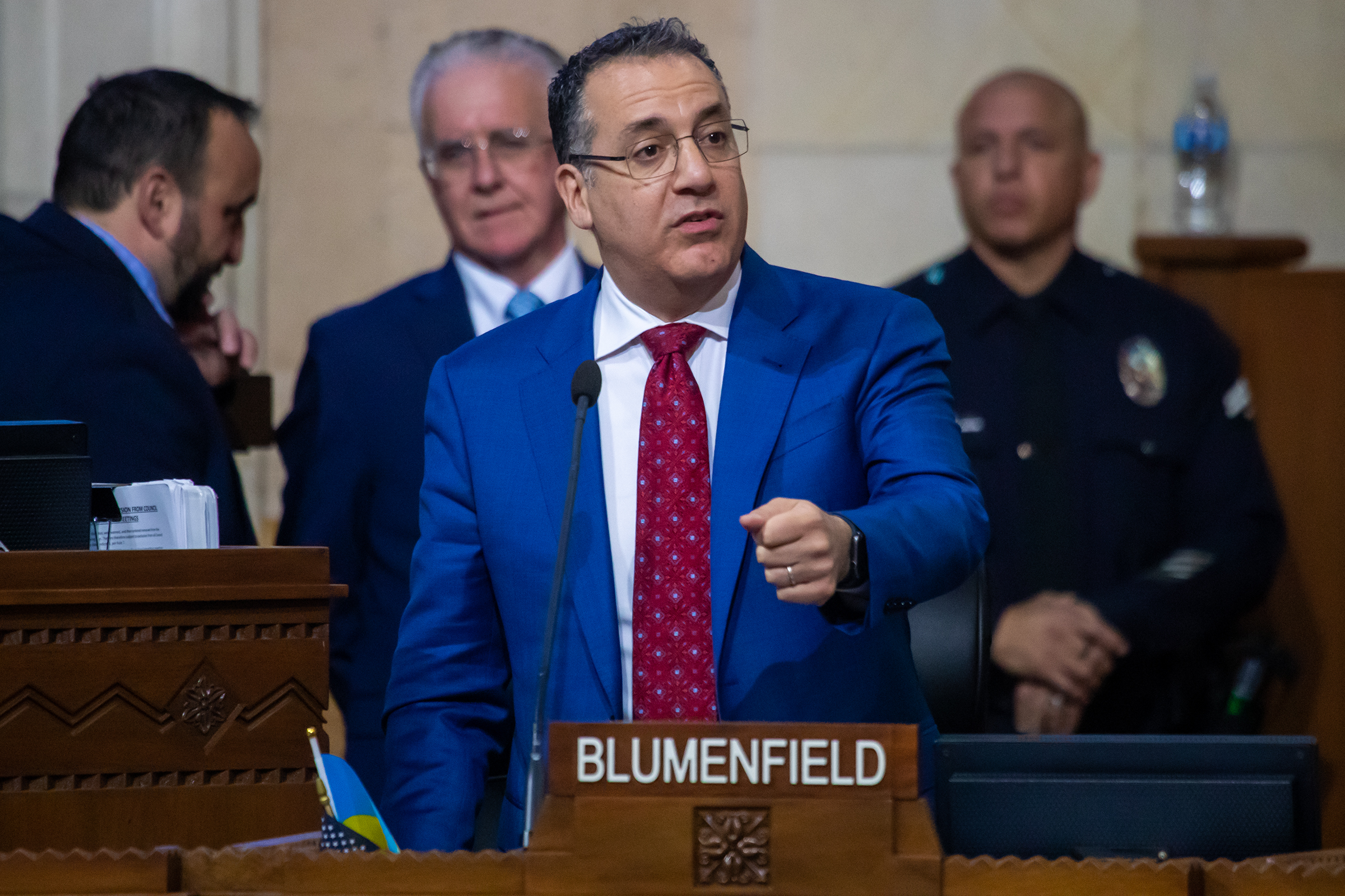 L.A. council members tap the brakes on the mayor's budget - Vimarsana News