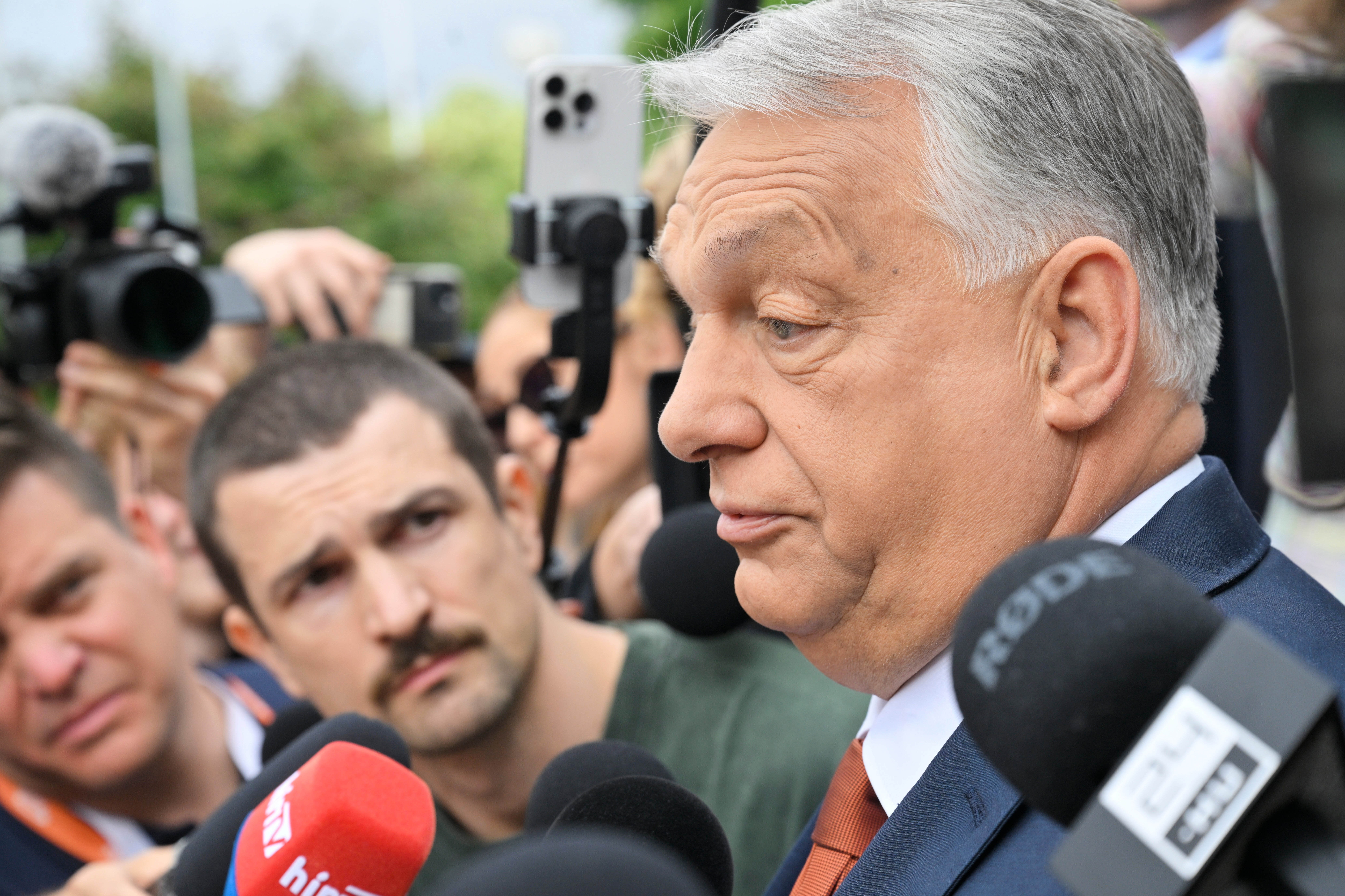 As Hungary new leader joins EU summit , sidelined Orbán meets with far - right allies in Brussels