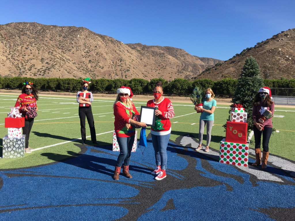 Foster teens are remembered by many during the holidays - Vimarsana News