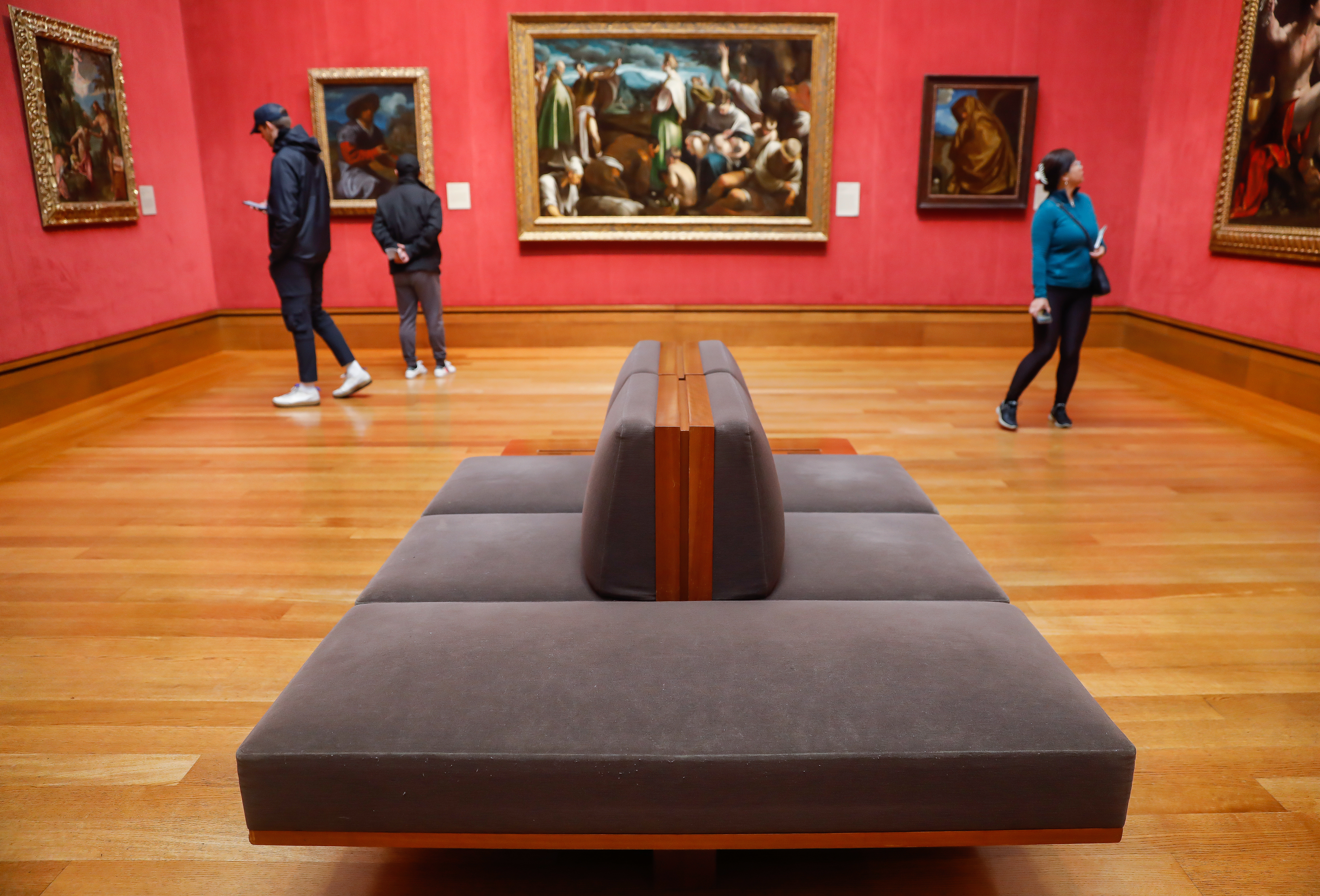 The Getty's plus benches, plus L.A.'s disappearing landmarks - Vimarsana News