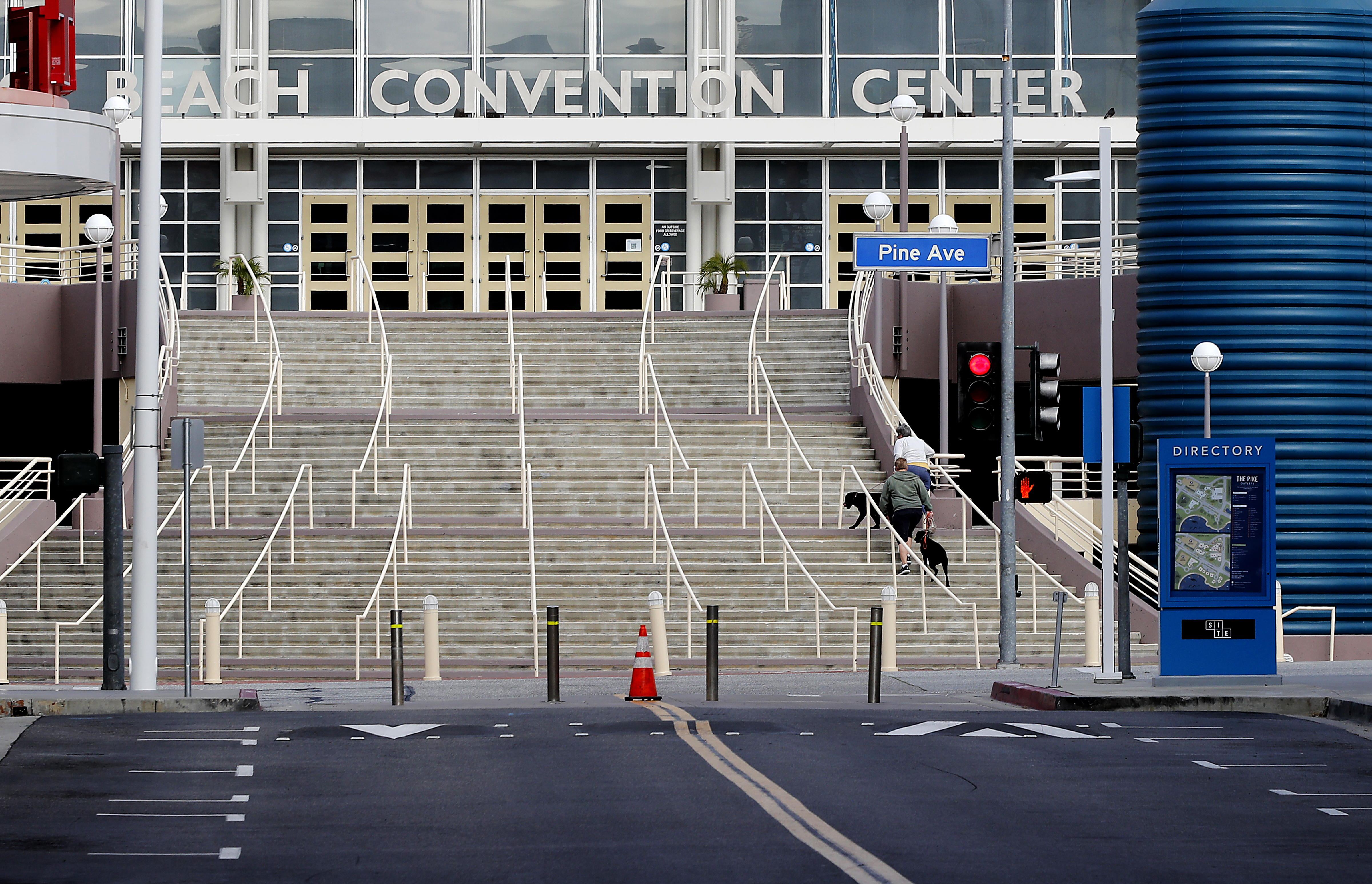 Long Beach Convention Center may hold 1,000 migrant children - Vimarsana News