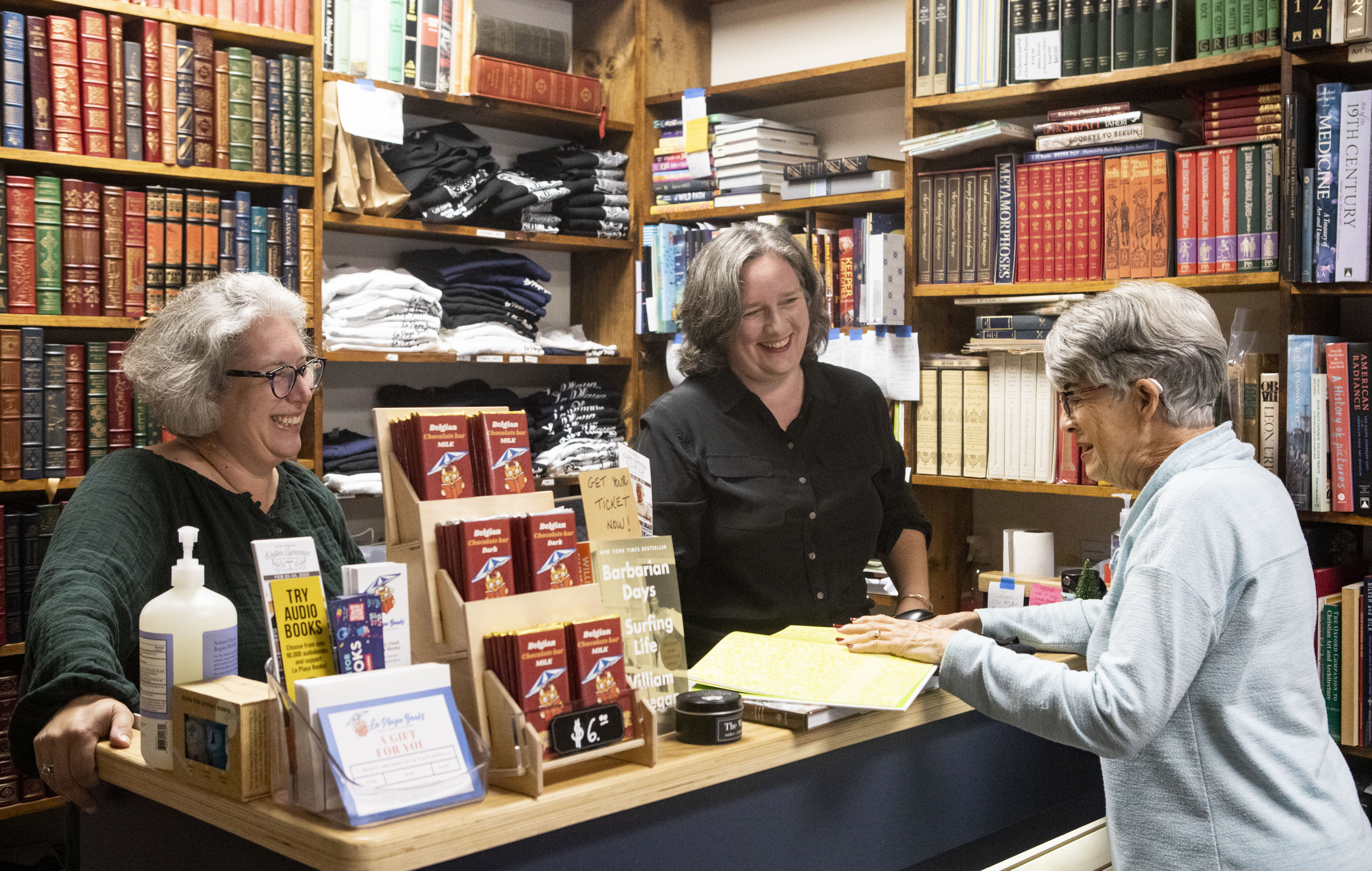 Column: Giving holiday thanks to San Diego's independent bookstores - The San Diego Union-Tribune - Vimarsana News