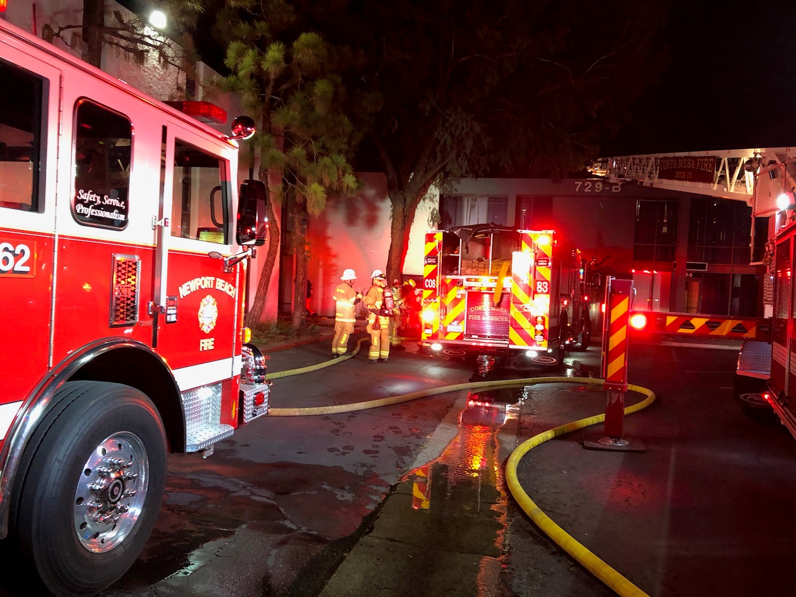 Costa Mesa firefighters battle 2-alarm commercial fire after employees self-evacuate - Vimarsana News