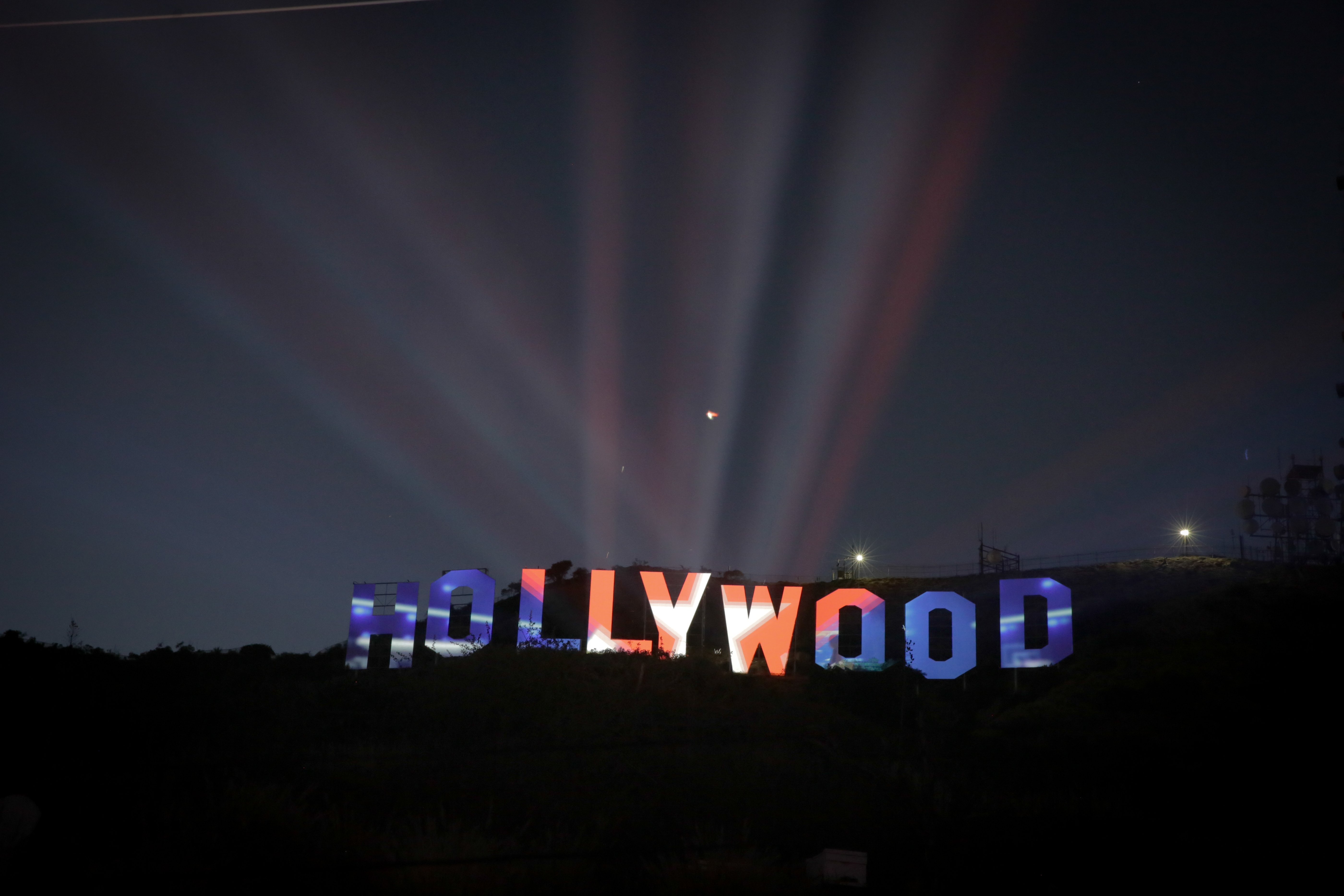 Why the Hollywood sign was lit up for first time in 22 years - Vimarsana News