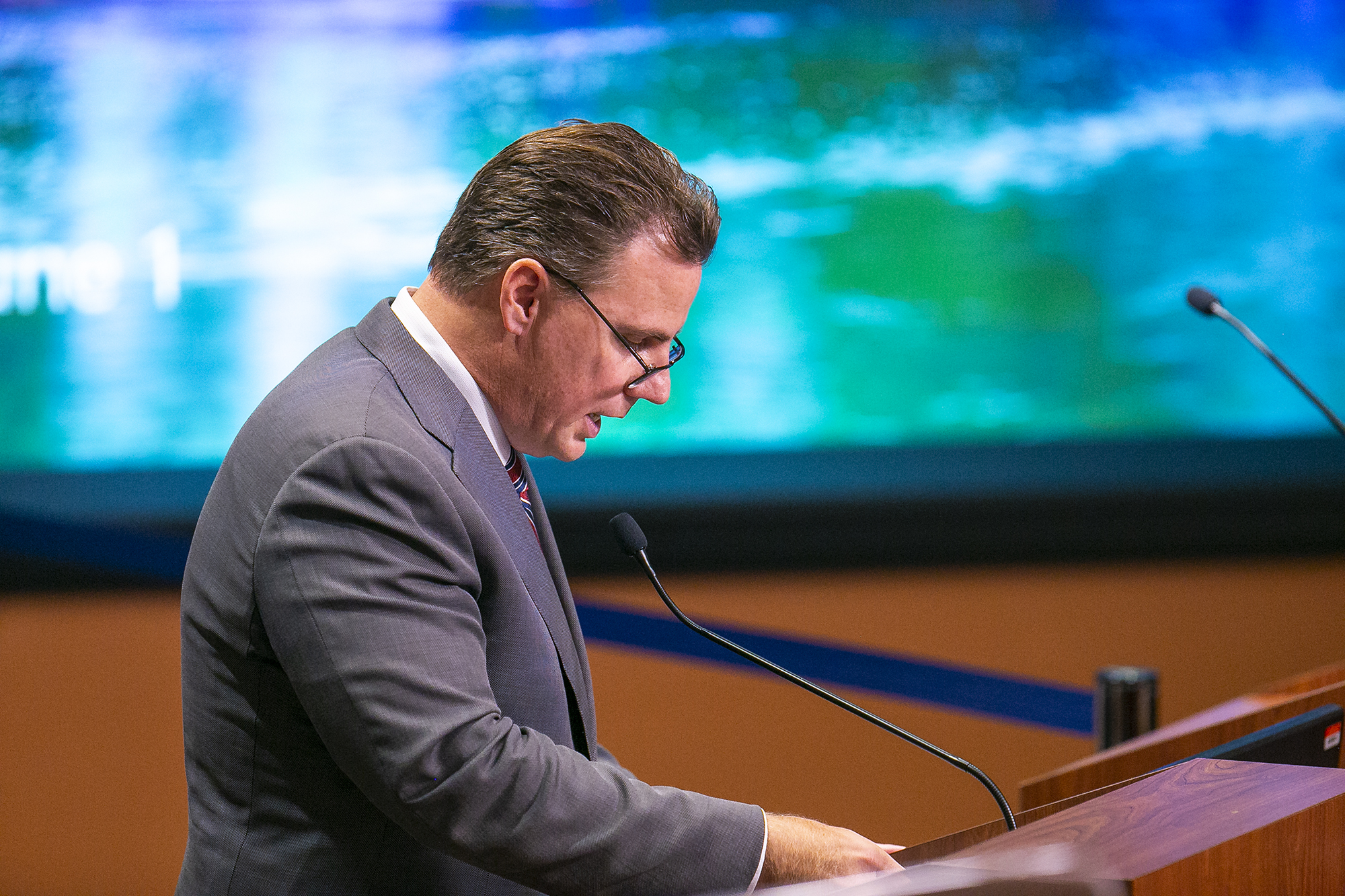 Huntington Beach City Council to form ad hoc committee for possible charter revisions - Vimarsana News