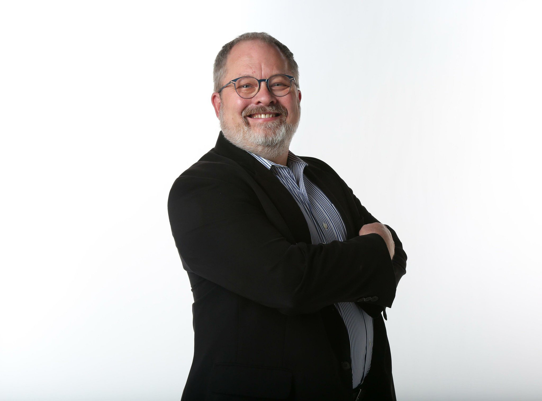 San Diego Rep's longtime volunteer managing director stepping down - Vimarsana News