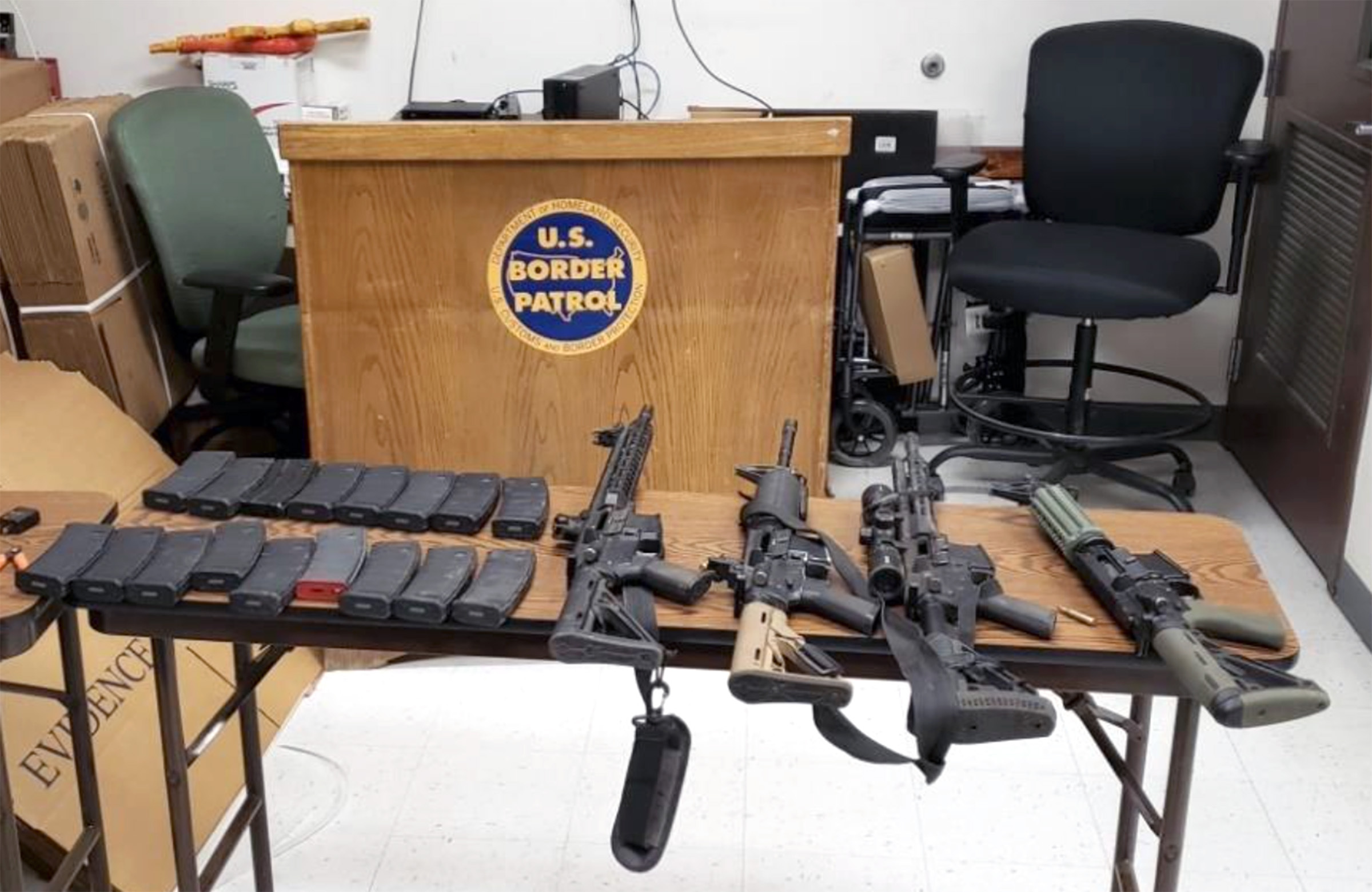 Border Patrol agents seize guns, ammunition dropped by men traveling through mountainous area - Vimarsana News