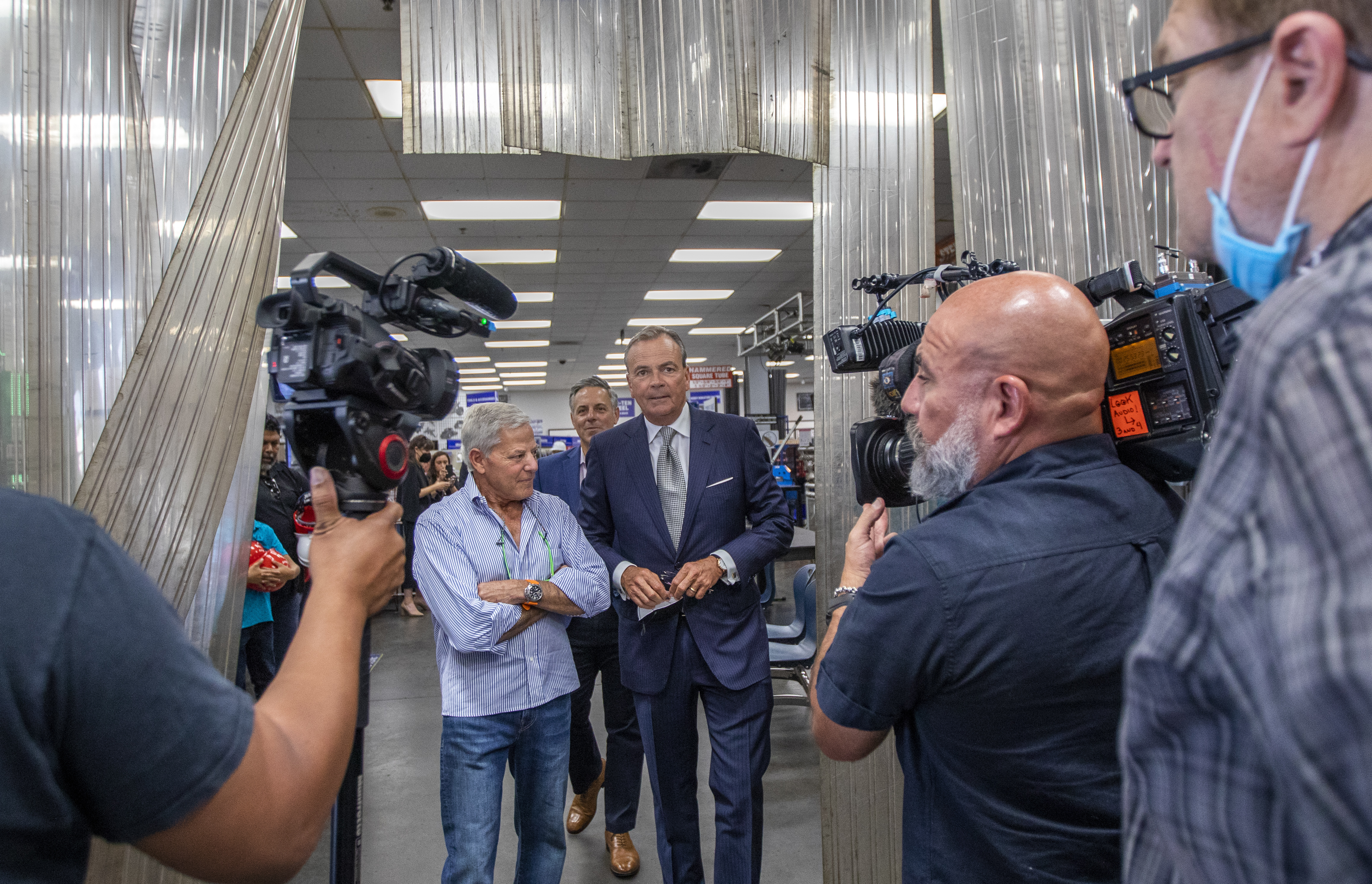 Rick Caruso grilled about what USC knew about George Tyndall - Vimarsana News