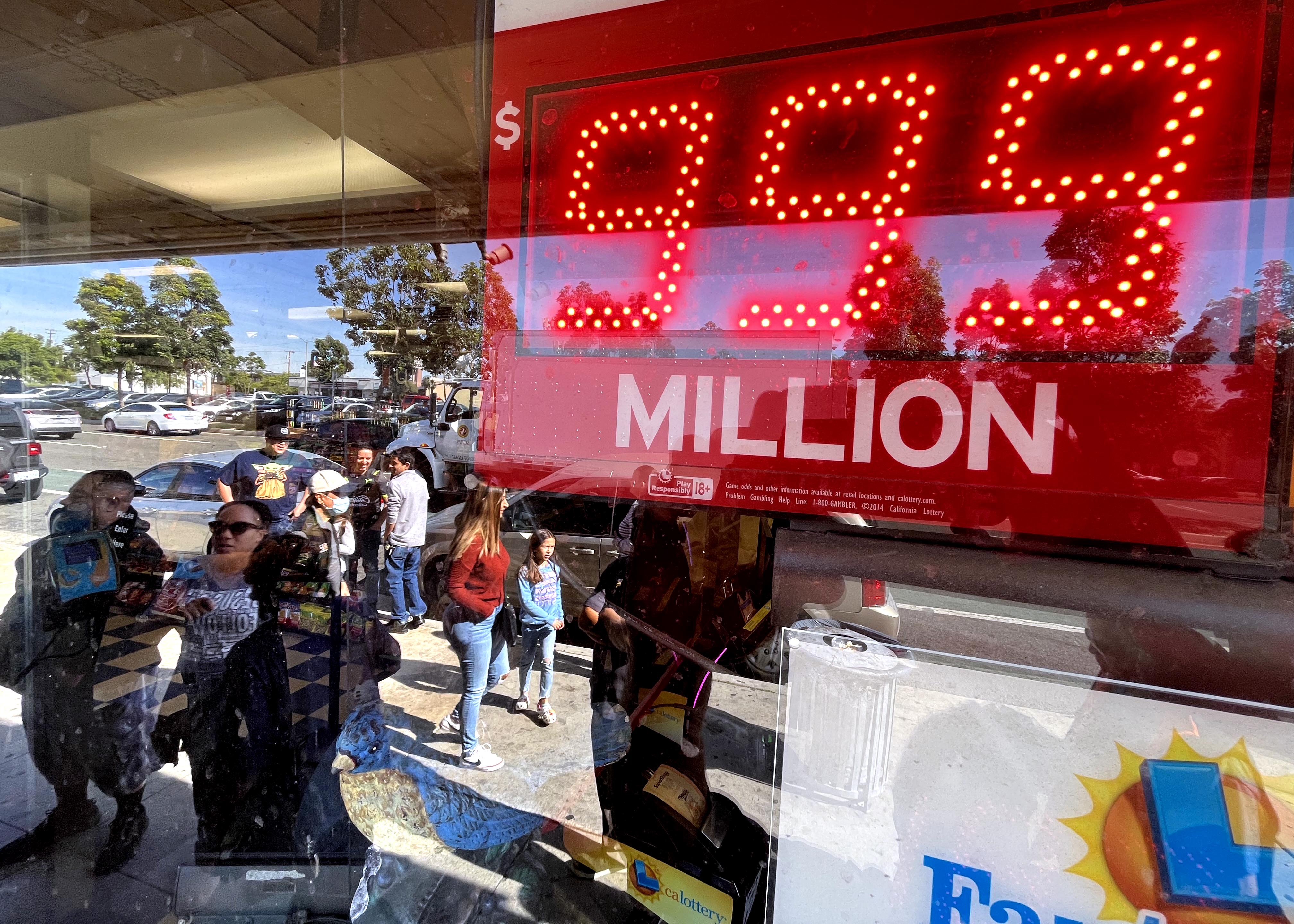 The Powerball crosses a billion dollars again. What are your odds? - Vimarsana News