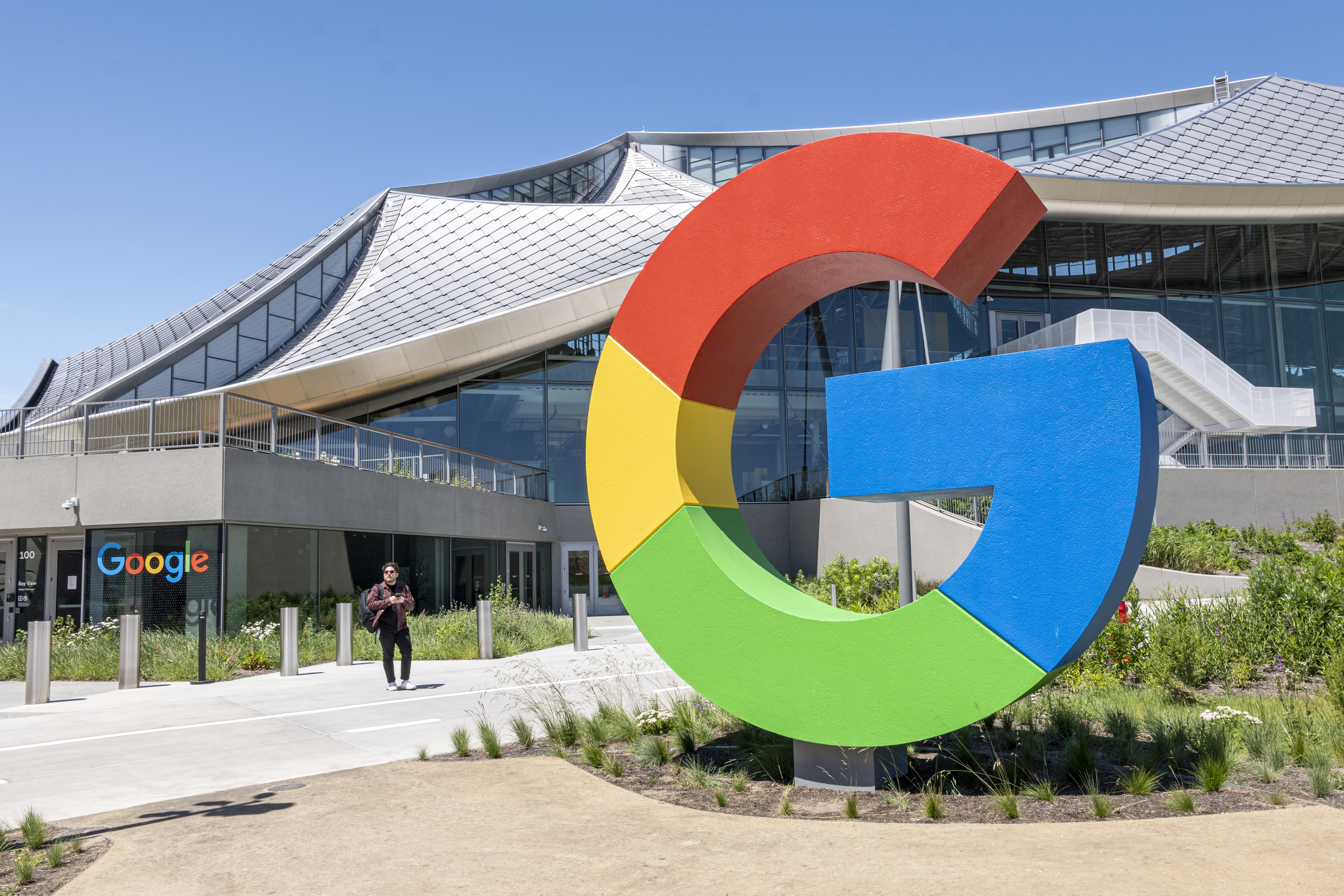 From 1800s railroad companies to big tech, California has an anti-monopoly streak - Vimarsana News