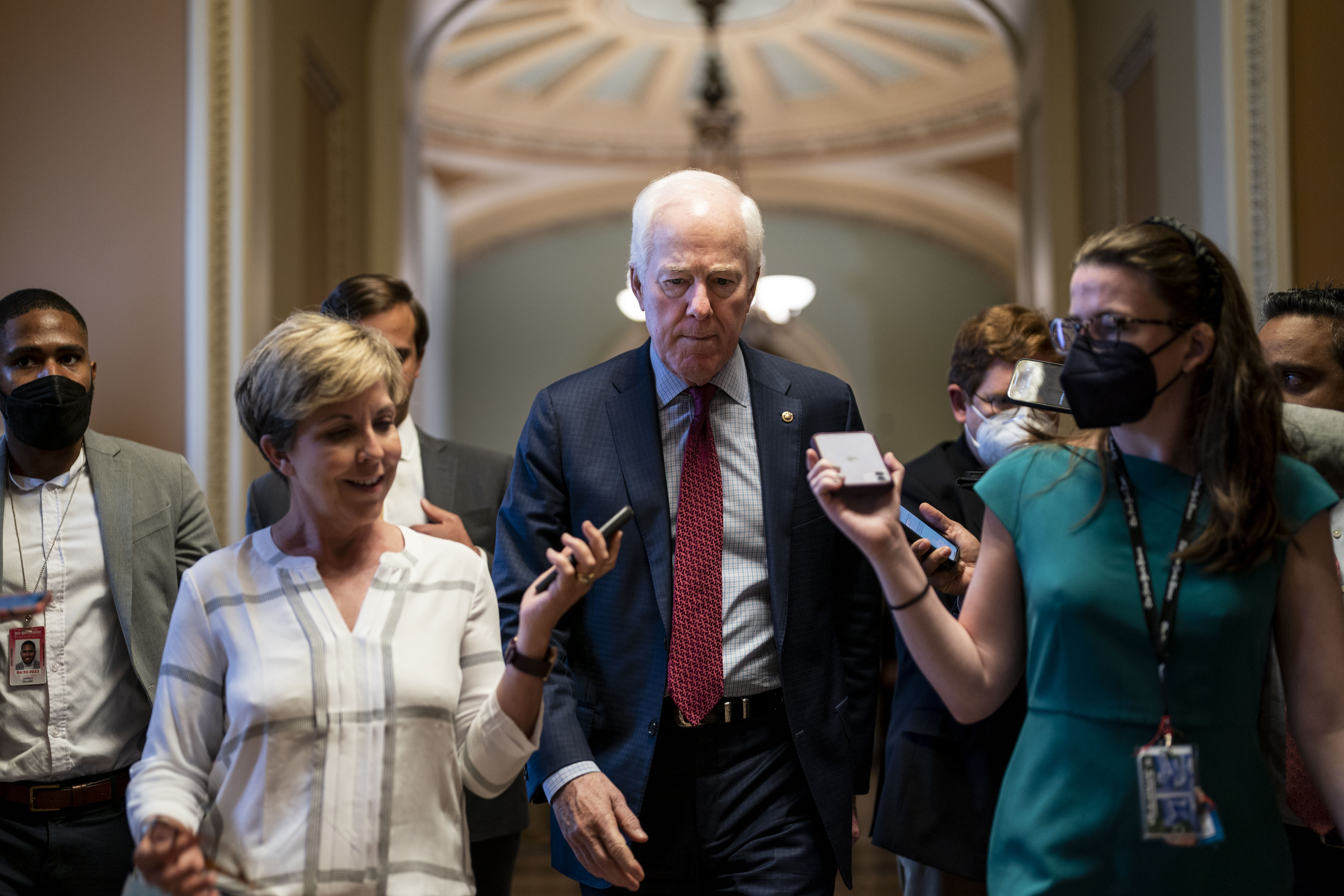 Hiltzik: The shallowness of the congressional gun deal - Vimarsana News