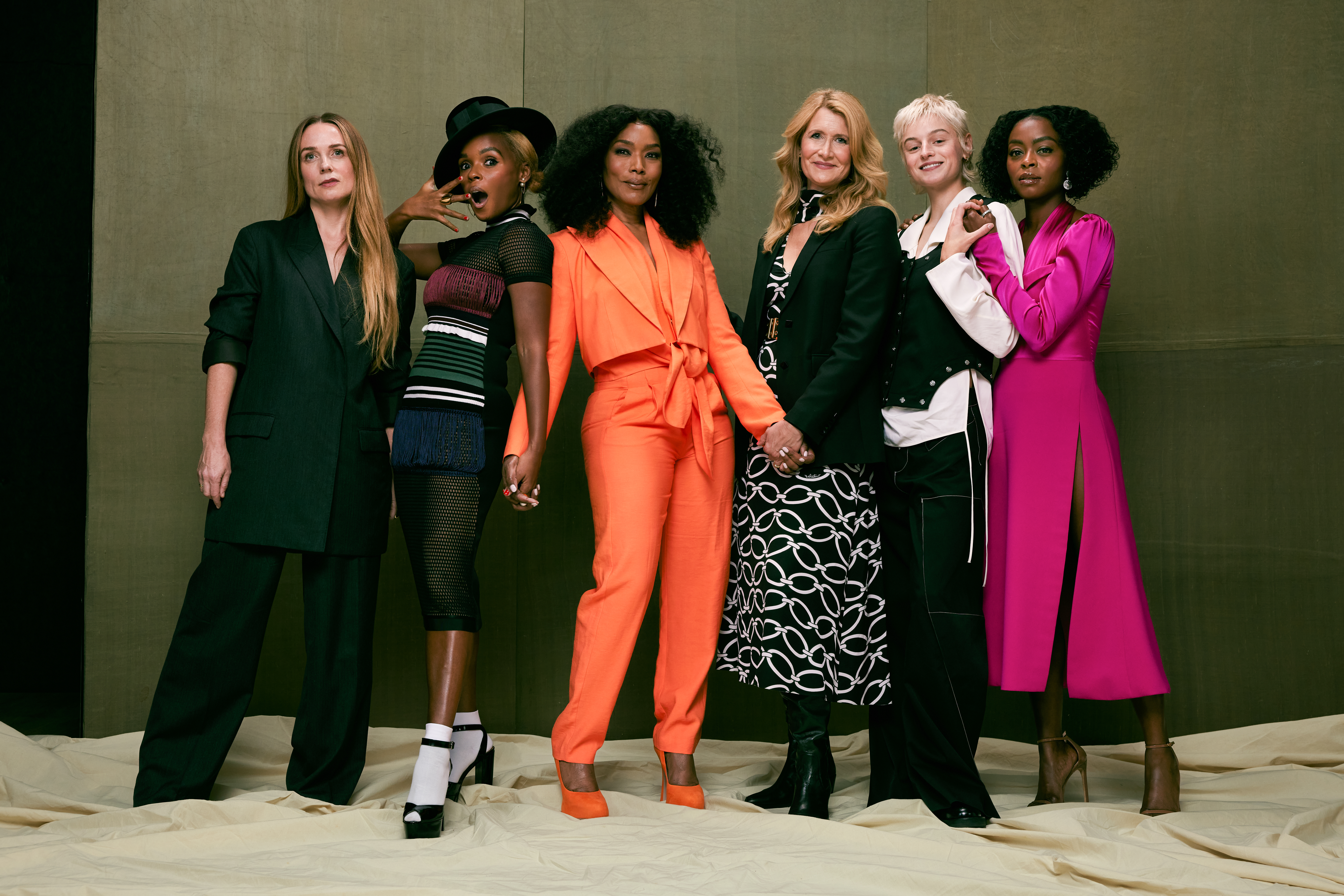 Angela Bassett, Laura Dern on going bare, slowing down, personal pain - Vimarsana News