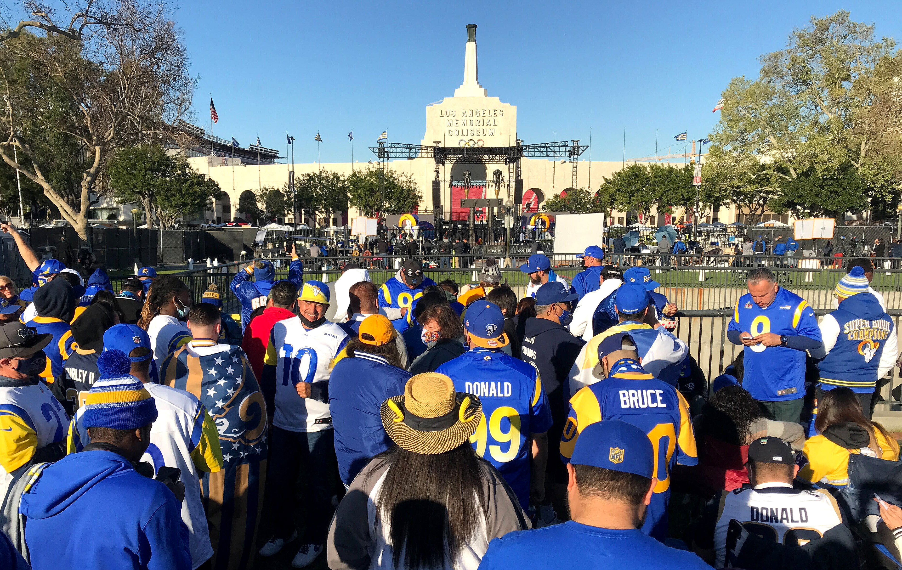 He popped the question right after the Rams won the Super Bowl. 'It was the perfect day' - Vimarsana News