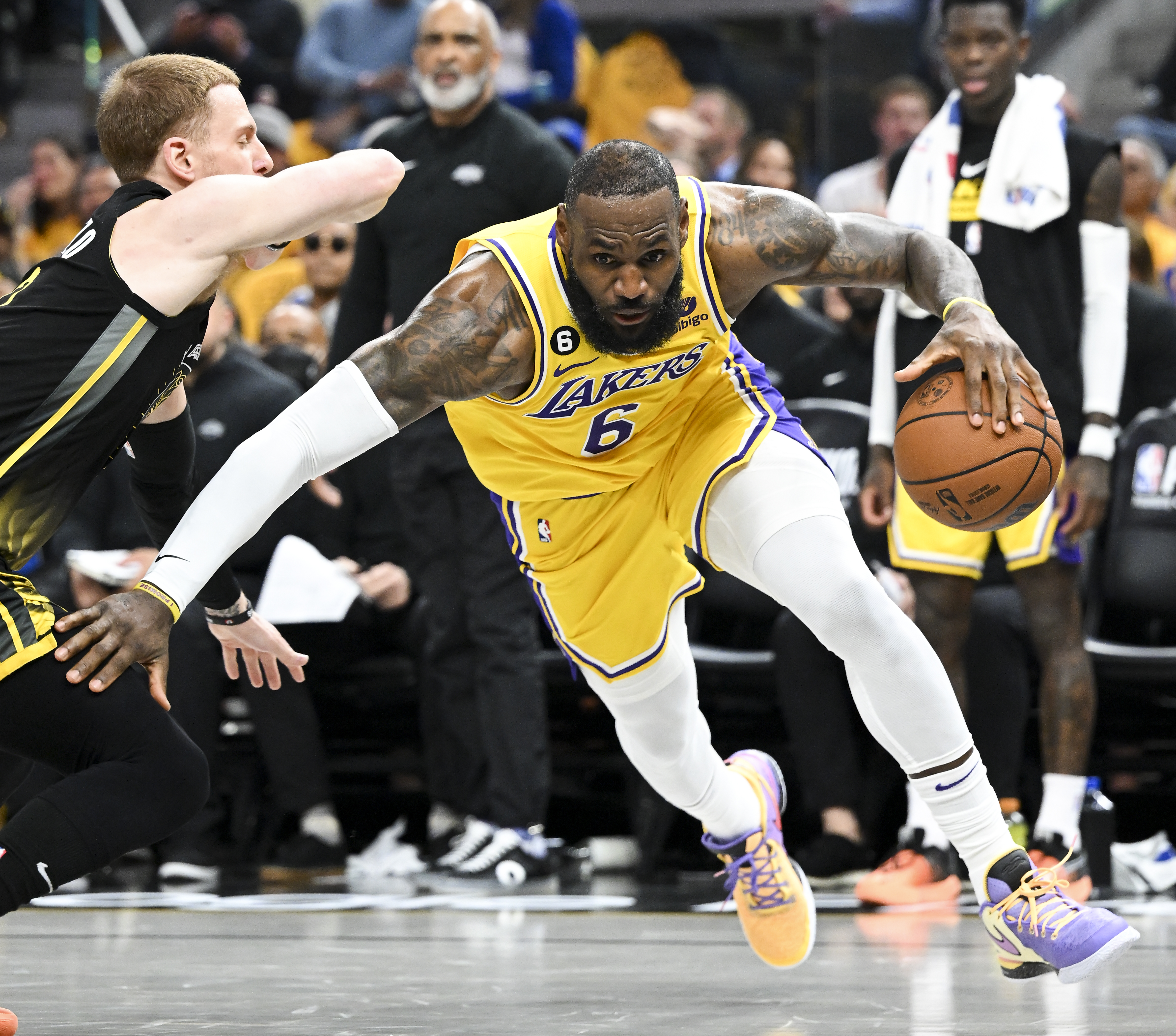 California Madness: Lakers versus Warriors delivers euphoria - Vimarsana News