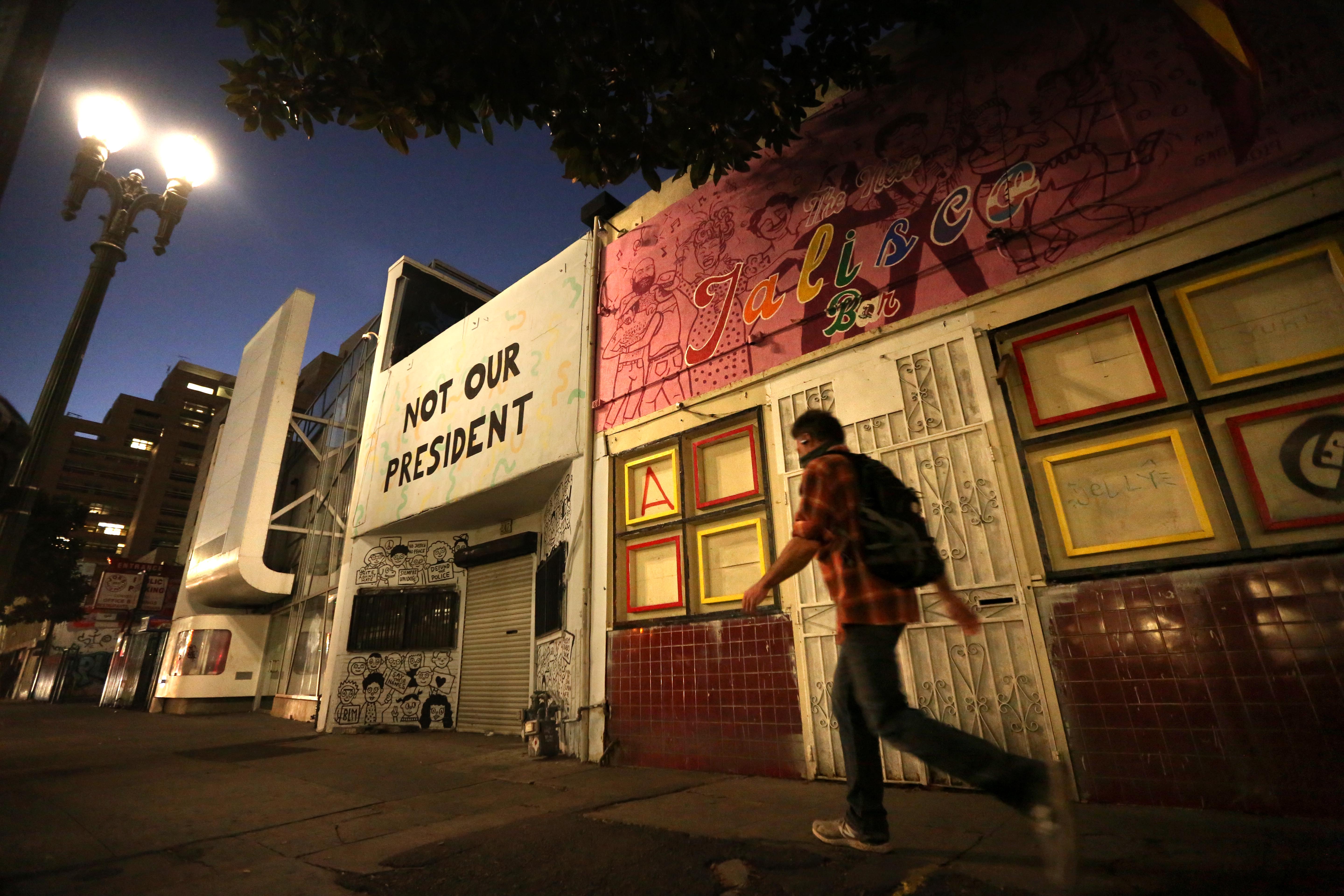 LGBTQ community works to save the New Jalisco Bar in DTLA - Vimarsana News