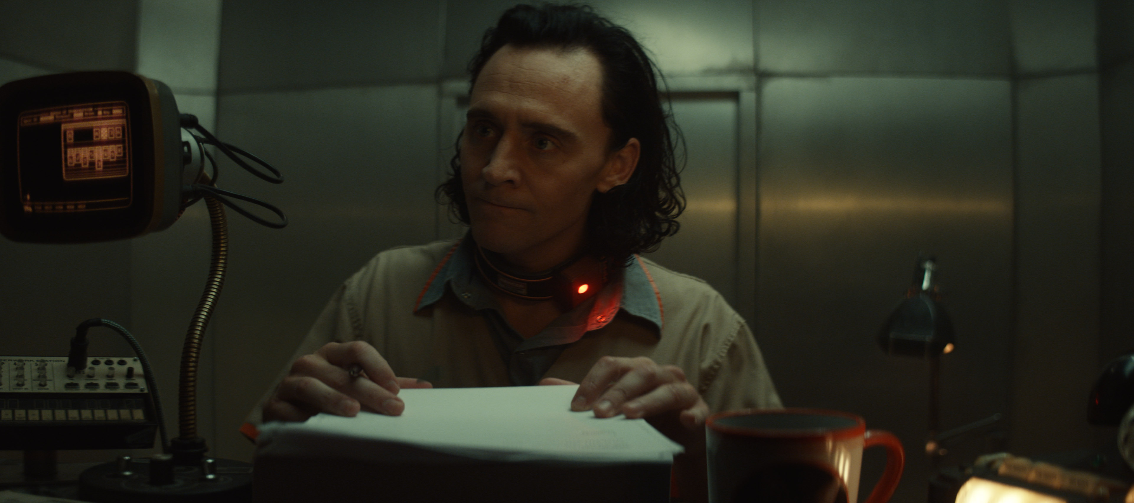 'Loki' Episode 1, explained: Miss Minutes, Mobius and more - Vimarsana News