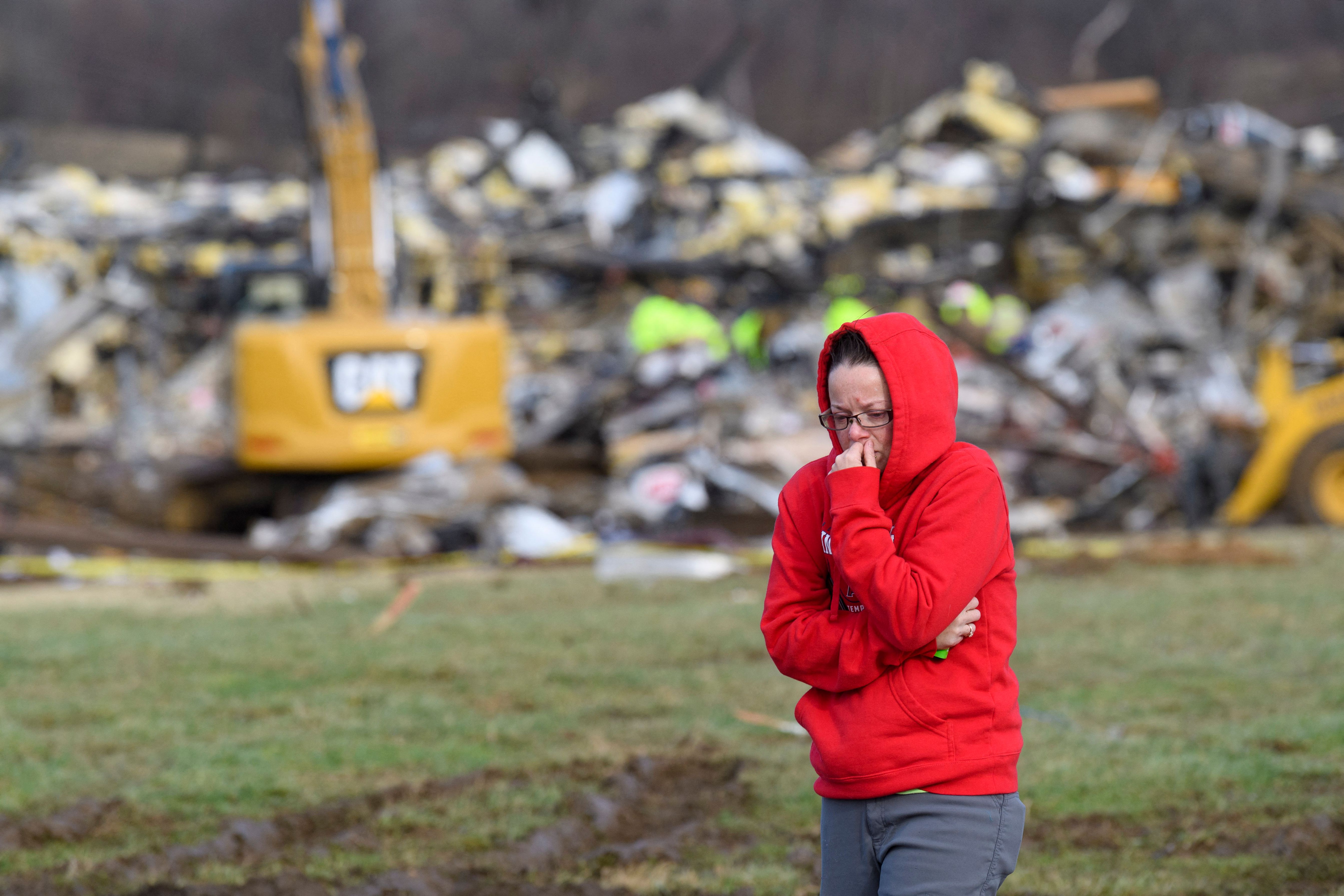 Today's Headlines: After devastating tornadoes, Midwest and South residents pick through the rubble - Vimarsana News