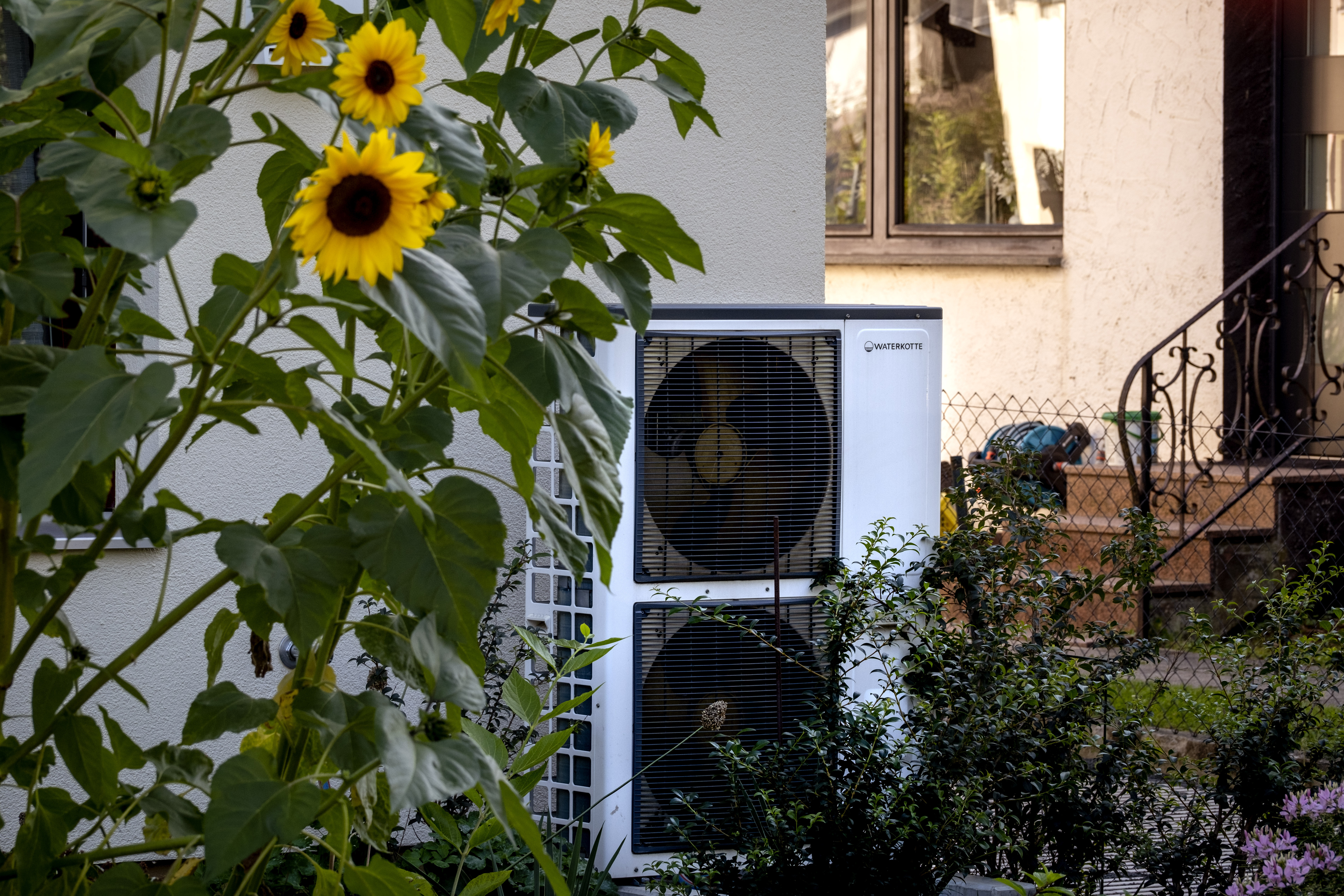 Why isn't it easier to install a heat pump in California? - Vimarsana News