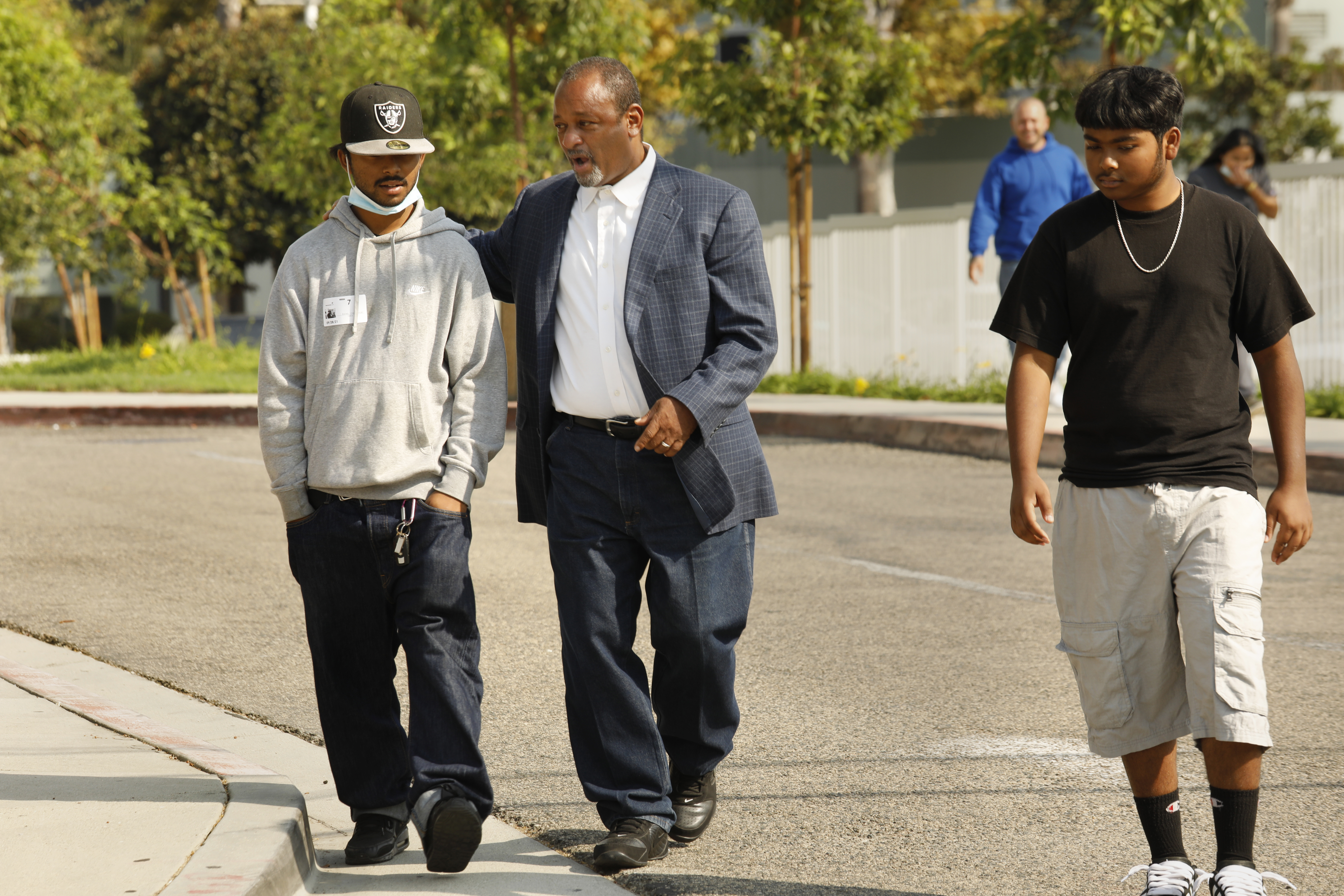 Questions grow over Long Beach school officer shooting of 18-year-old woman - Vimarsana News