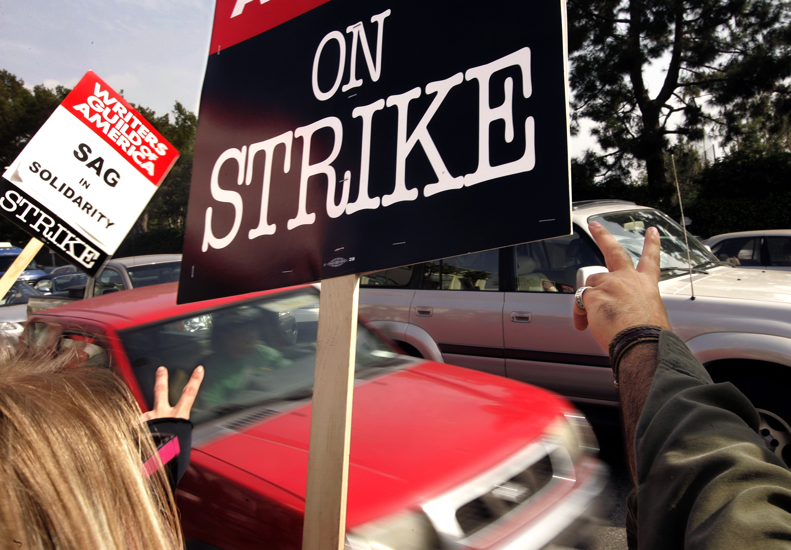 Hollywood writers strike over streaming pay after talks fail - Vimarsana News