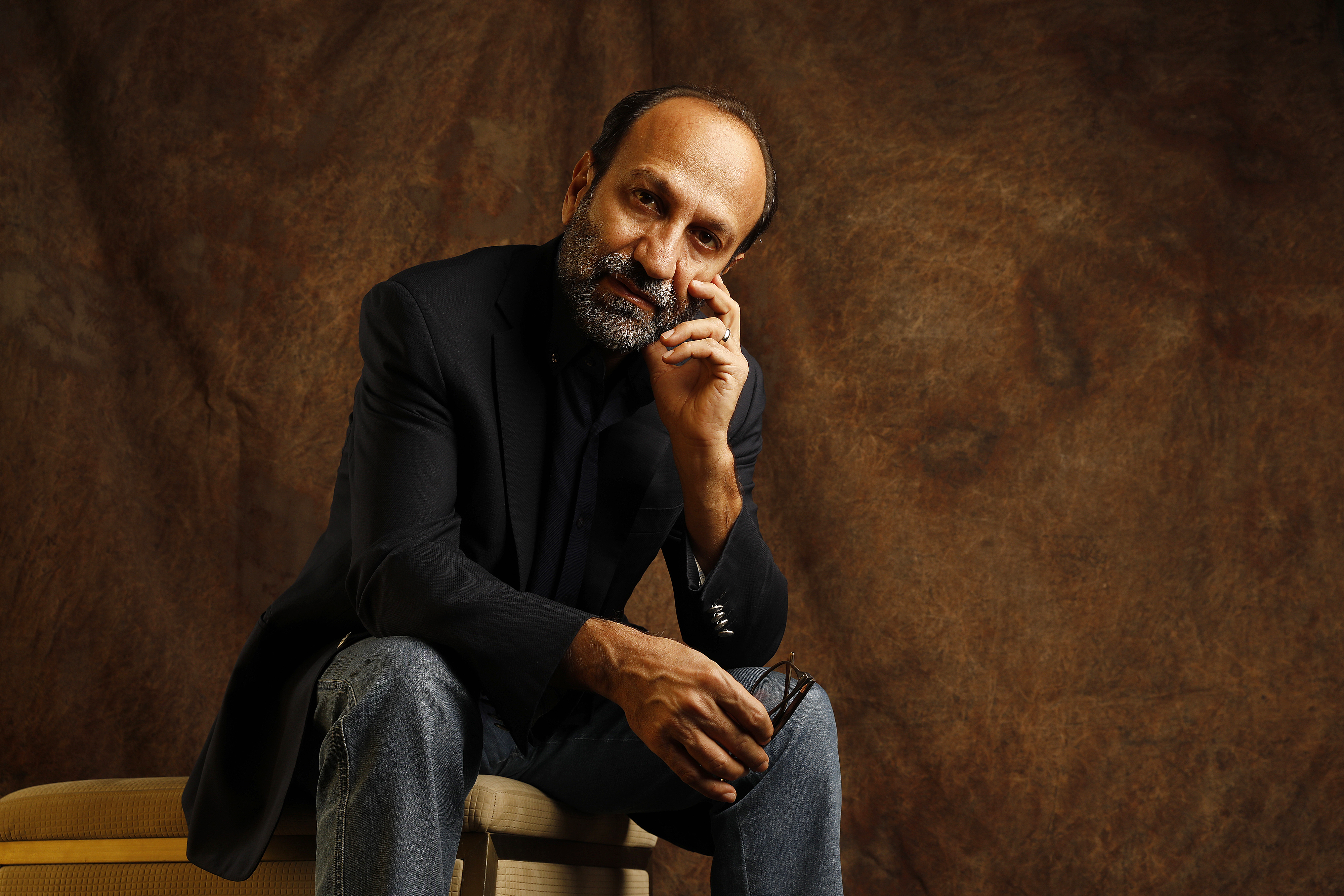 Plagiarism case proceeds against 'A Hero' director Asghar Farhadi - Vimarsana News
