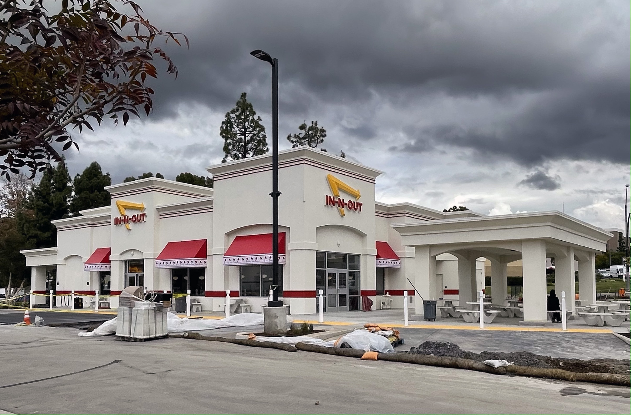 In-N-Out Burger opening new locations just east of Mission Valley, just north of border - Vimarsana News
