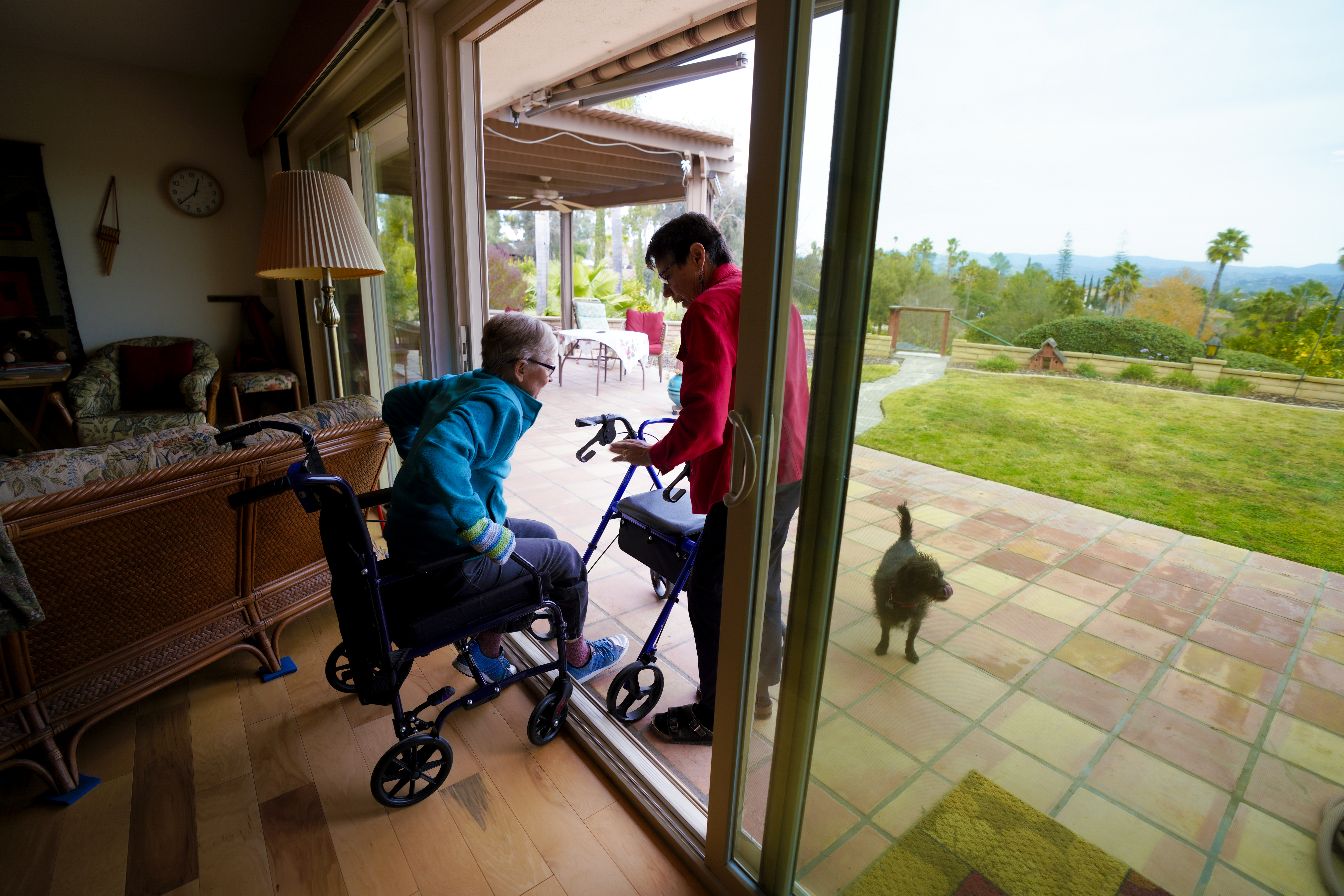 Hospice caregivers face struggle to maintain mental health as pandemic wears on - Vimarsana News