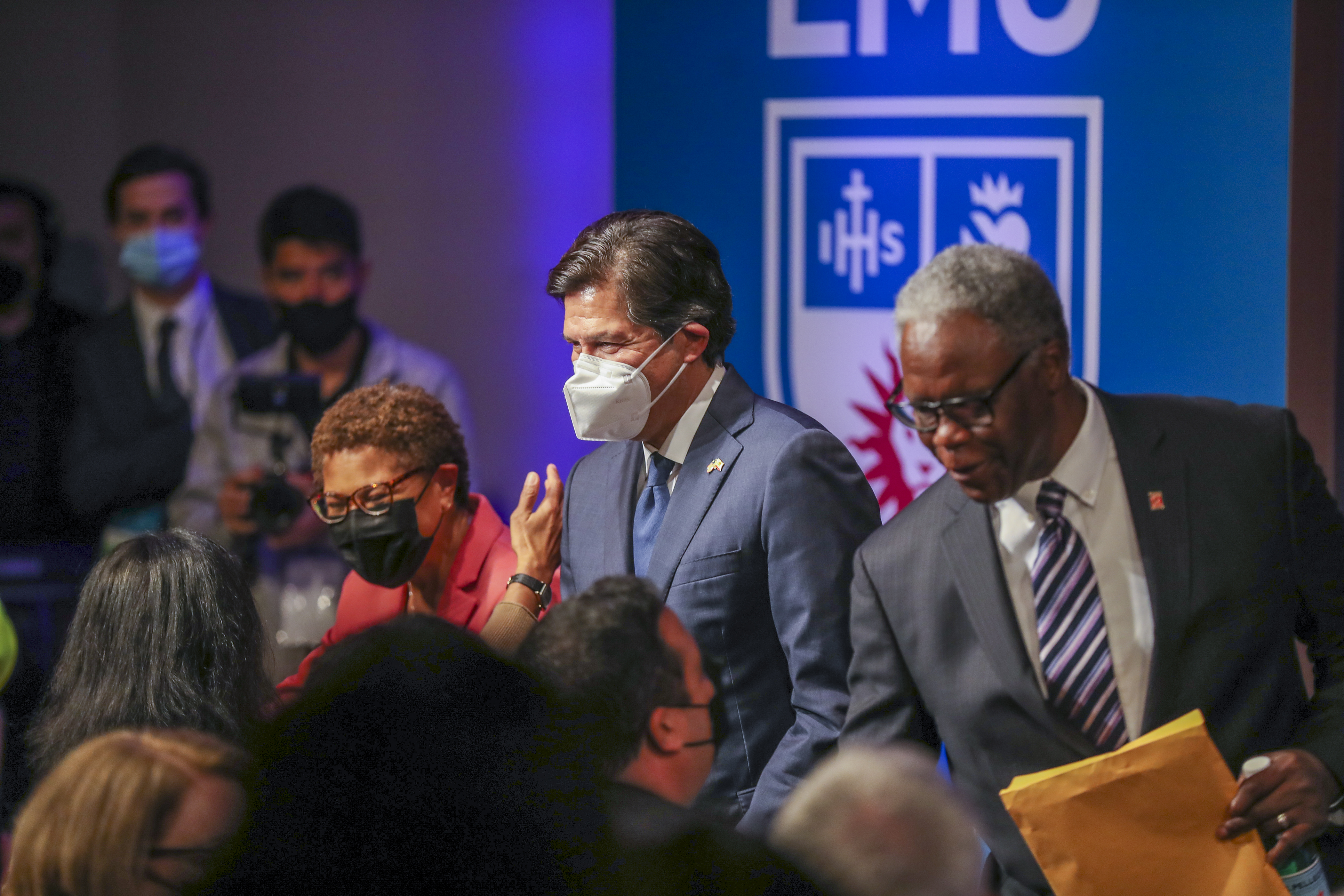 L.A. on the Record: Renters are getting short shrift in the mayor's race, advocates say - Vimarsana News