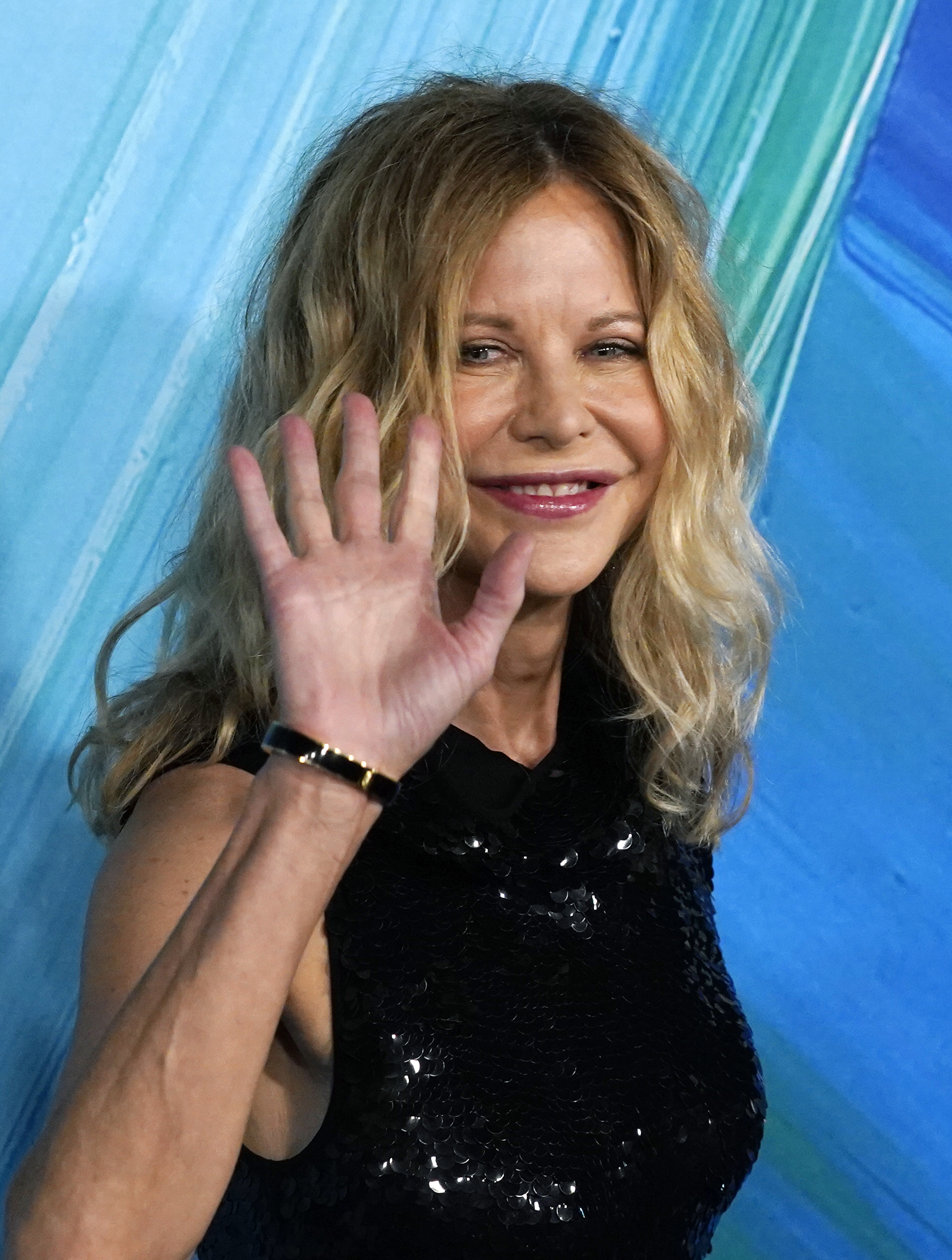 In rare appearance, Meg Ryan shows up for Michael J. Fox - Vimarsana News